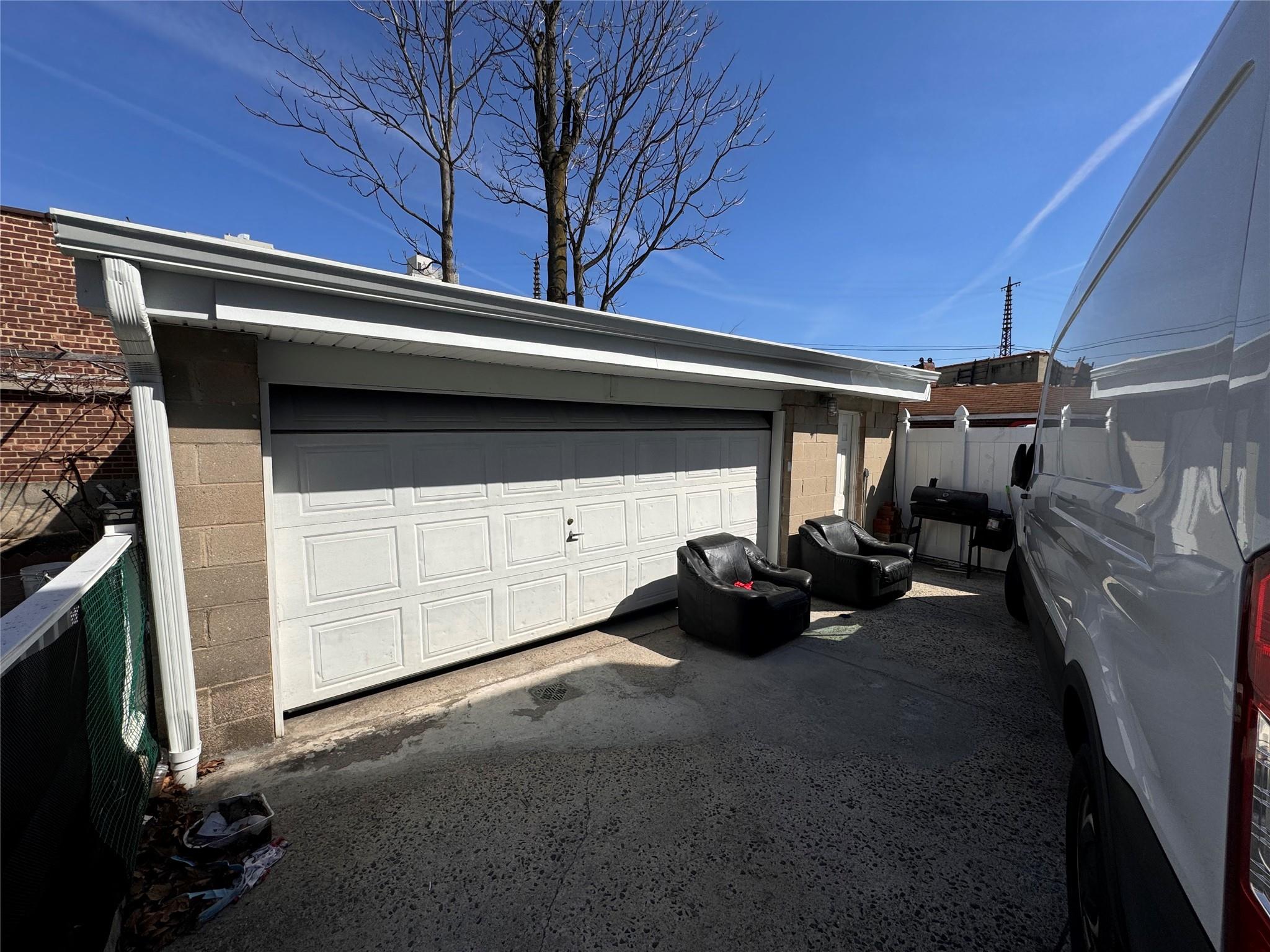 #12 photo, 6921 49th Avenue, クイーンズ区 Woodside , NY 11377