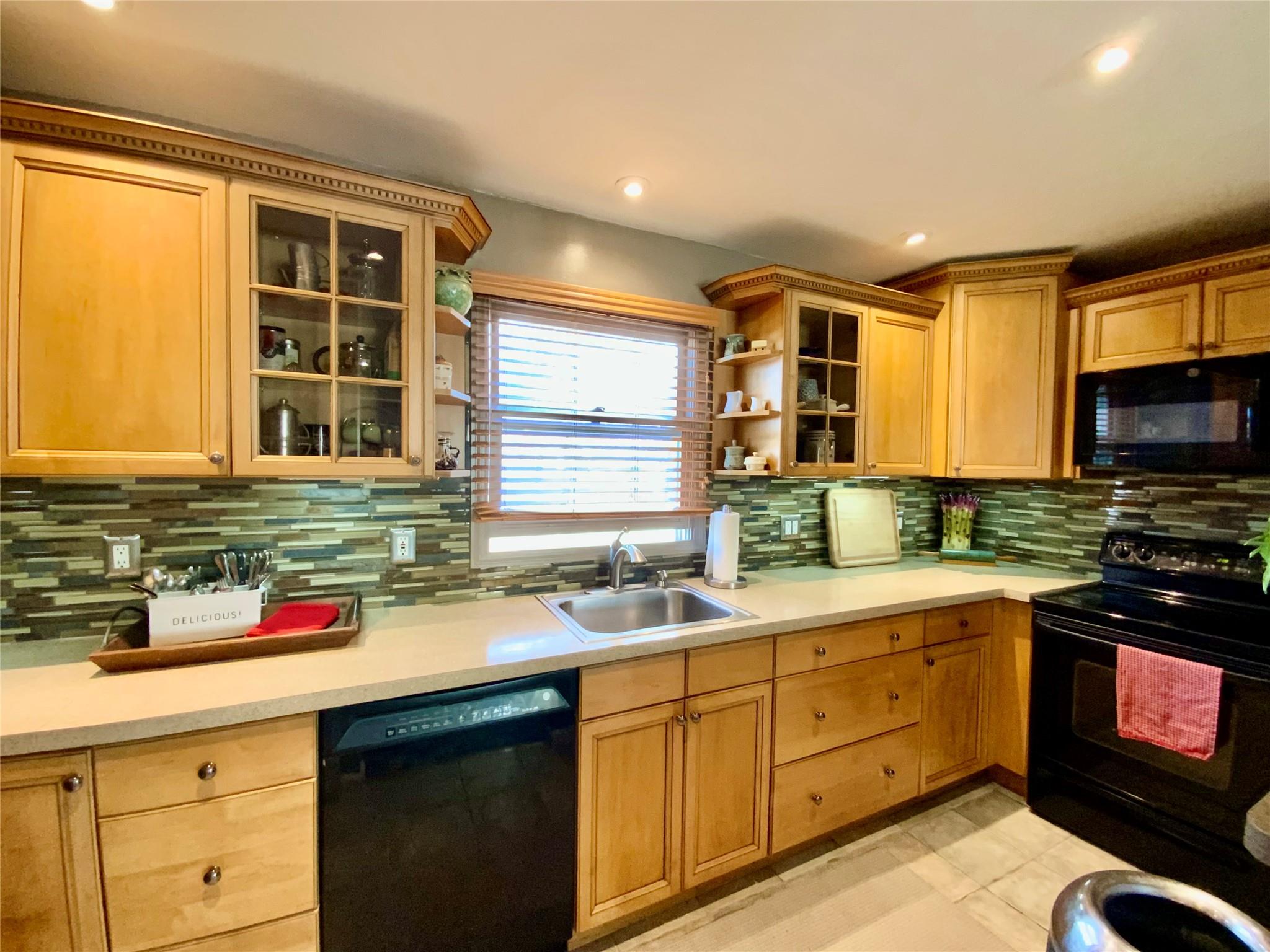 #4 photo, 136 N Chestnut Street, New Paltz , NY 12561