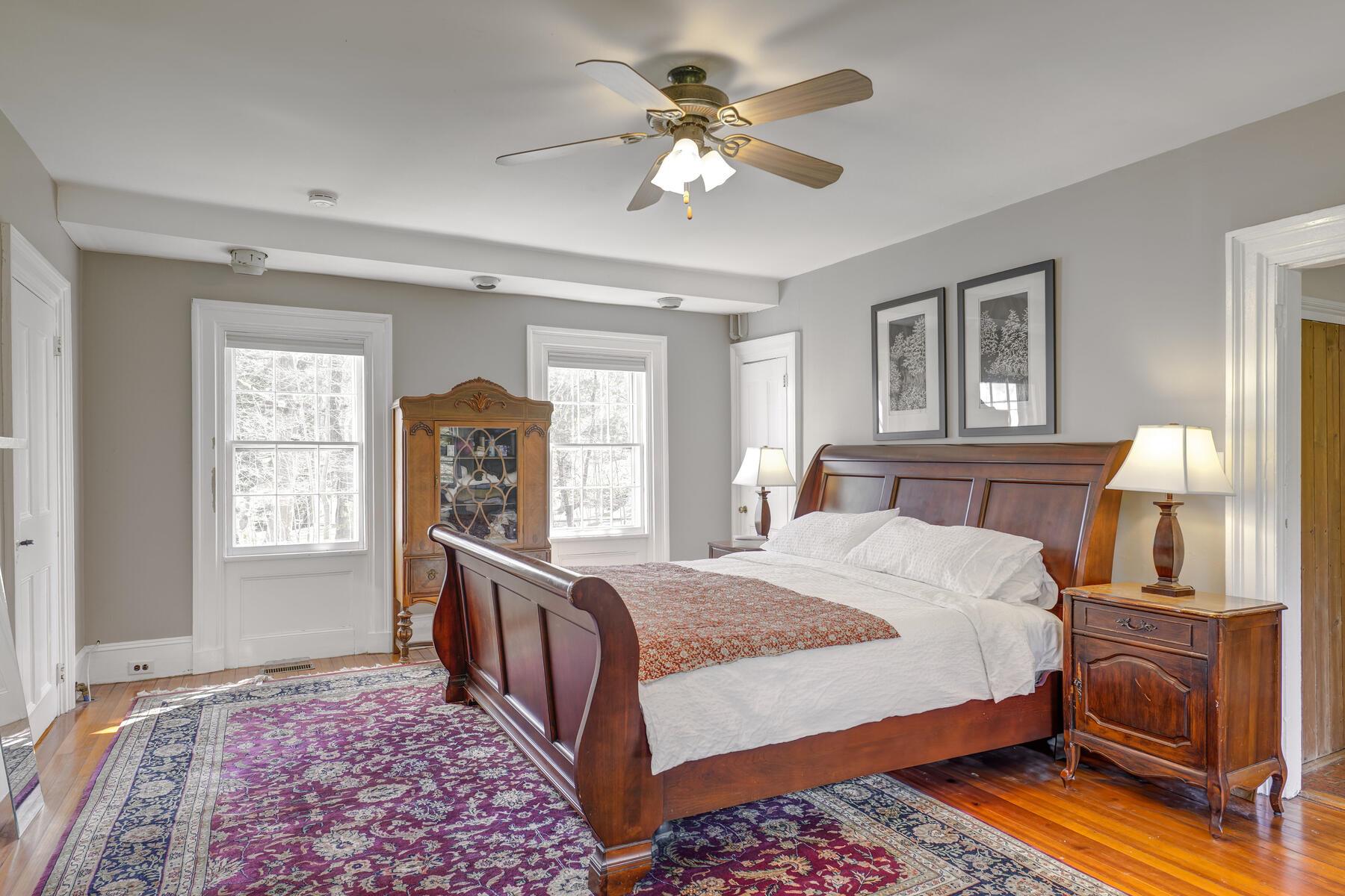 #15 photo, 180 Post Road, Old Westbury , NY 11568