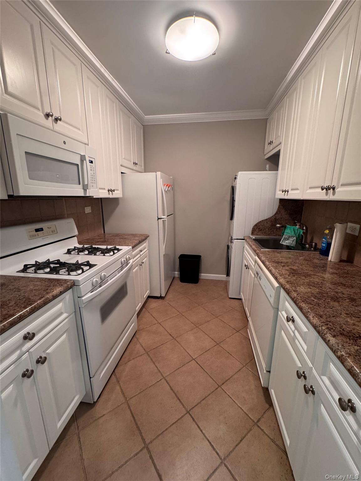 #14 photo, 269-10 GRAND CENTRAL PARKWAY, Floral Park , NY 11005