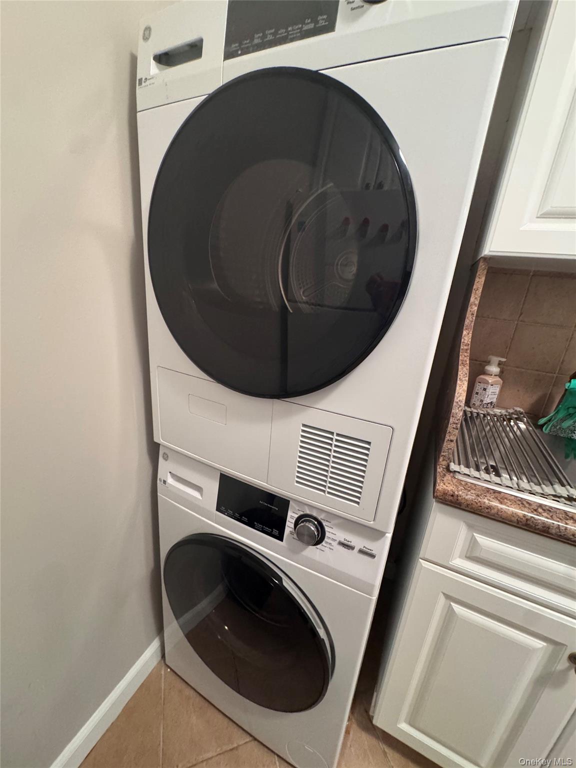 #15 photo, 269-10 GRAND CENTRAL PARKWAY, Floral Park , NY 11005