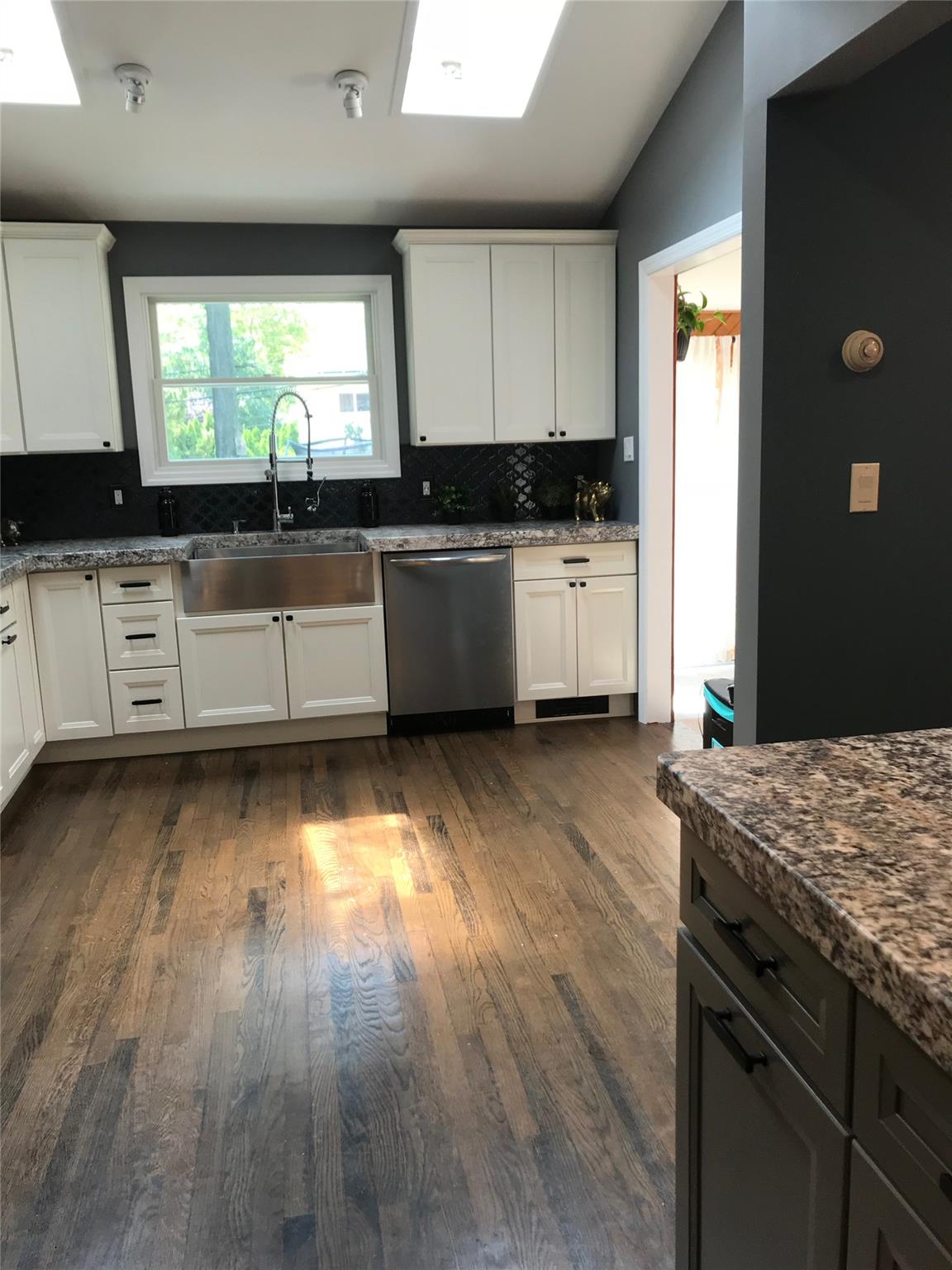 #4 photo, 520 Ann Lane, Wantagh , NY 11793