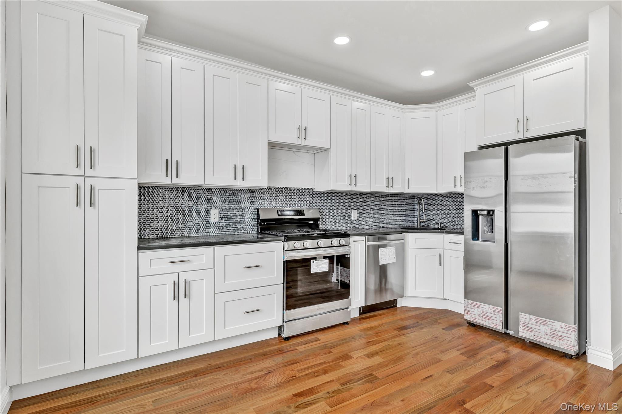 #10 photo, 29 Sterling Place, Hempstead , NY 11550