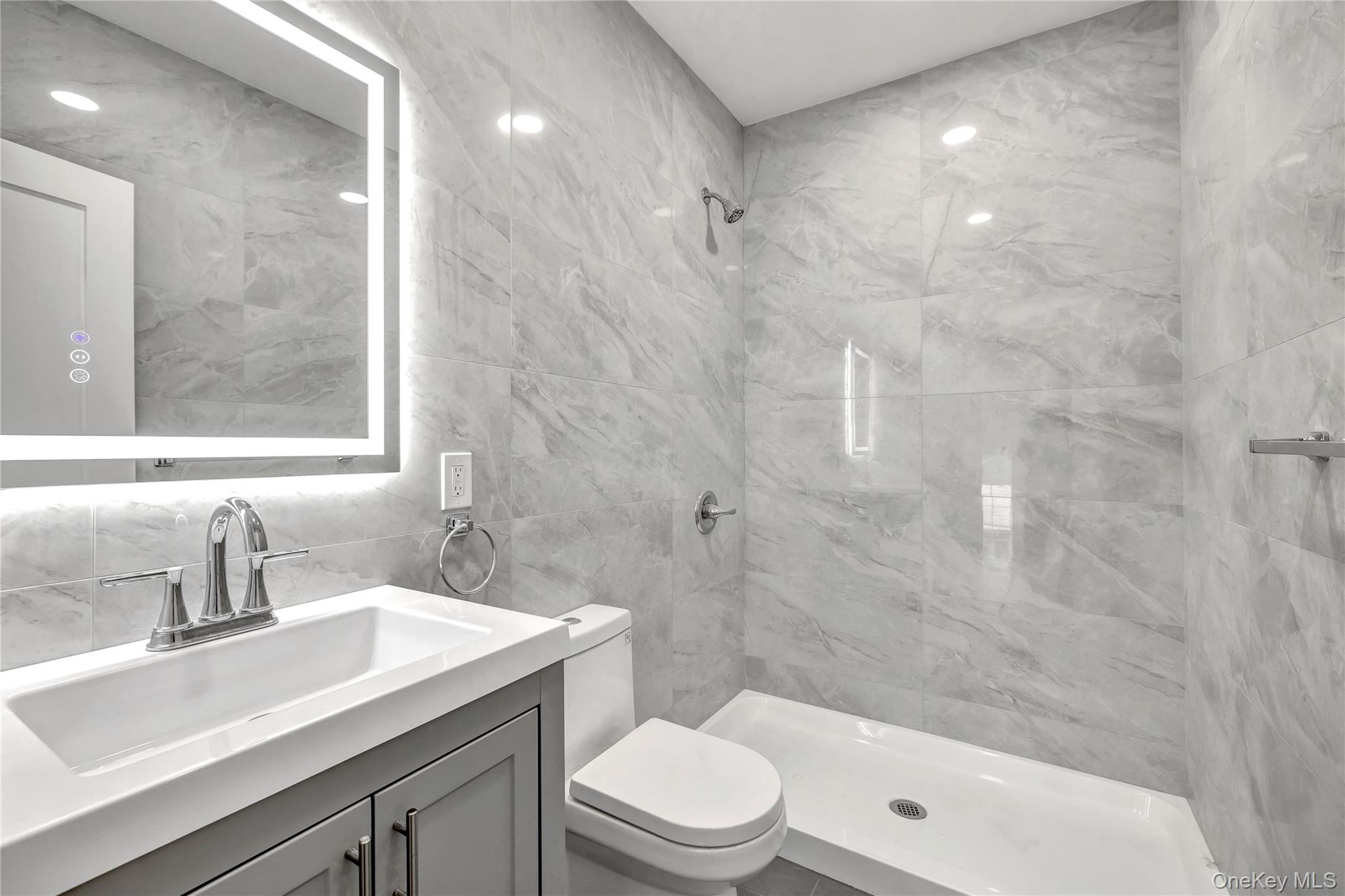 #17 photo, 29 Sterling Place, Hempstead , NY 11550