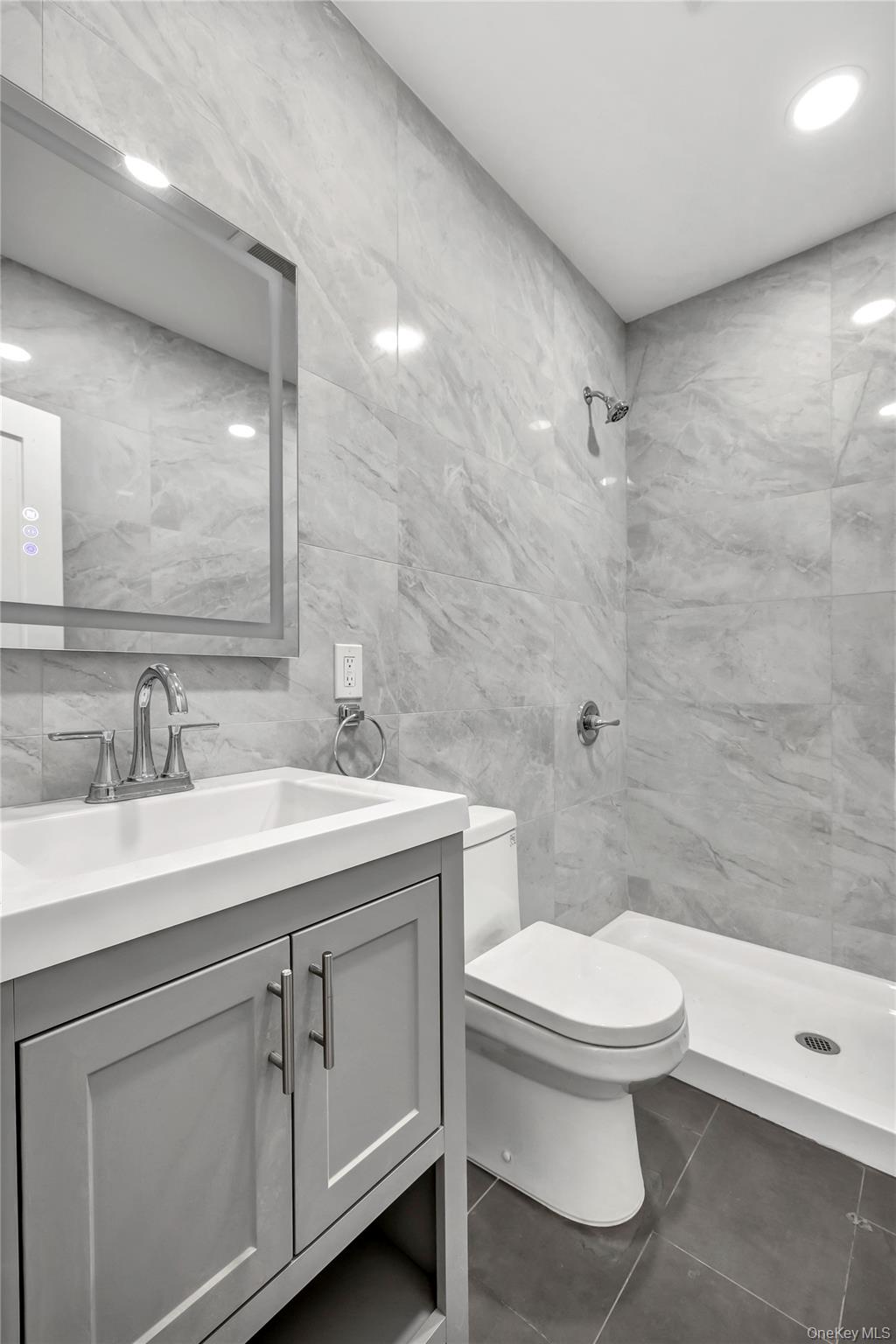 #19 photo, 29 Sterling Place, Hempstead , NY 11550