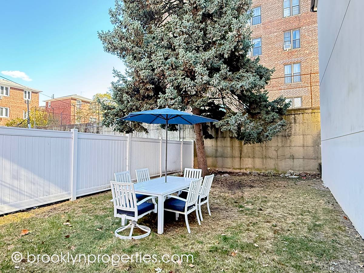 #11 photo, 2906 Voorhies Avenue, ブルックリン区 Sheepshead Bay , NY 11235