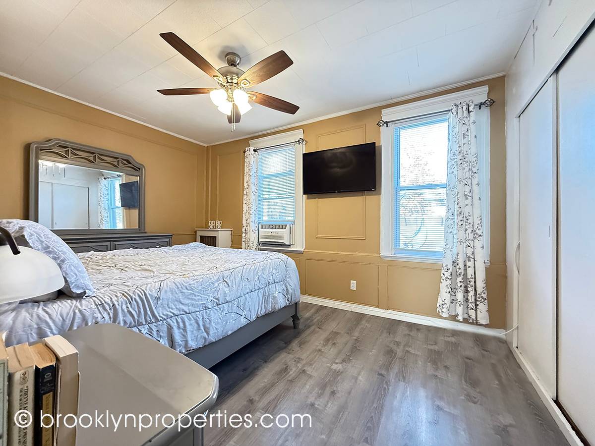 #13 photo, 2906 Voorhies Avenue, ブルックリン区 Sheepshead Bay , NY 11235