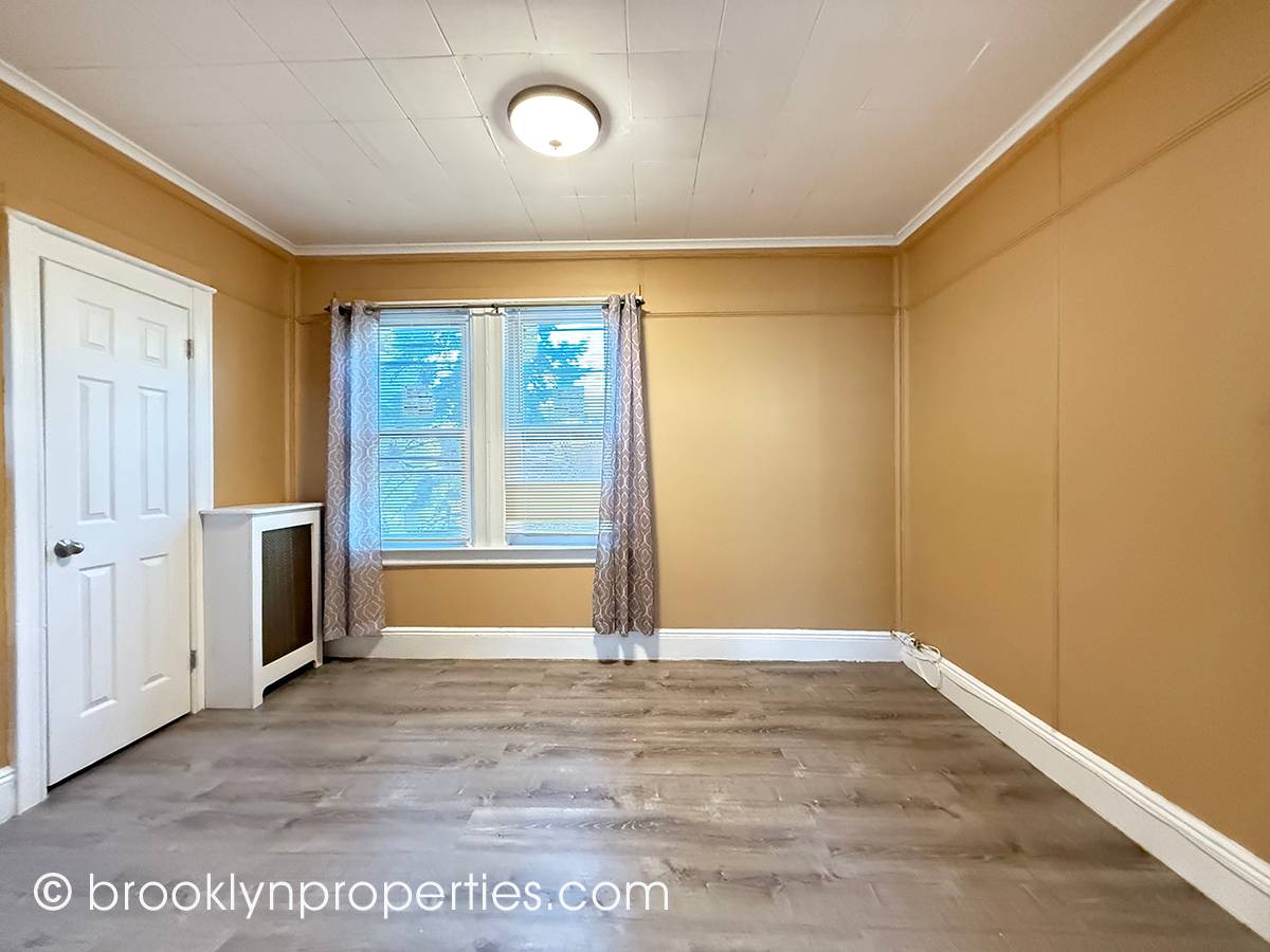 #15 photo, 2906 Voorhies Avenue, ブルックリン区 Sheepshead Bay , NY 11235