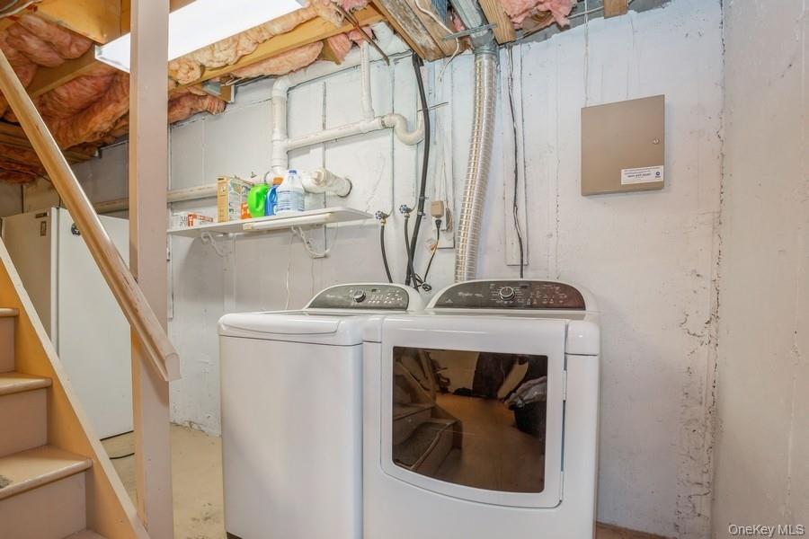 #16 photo, 36 Theodore Drive, サフォーク郡 Coram , NY 11727