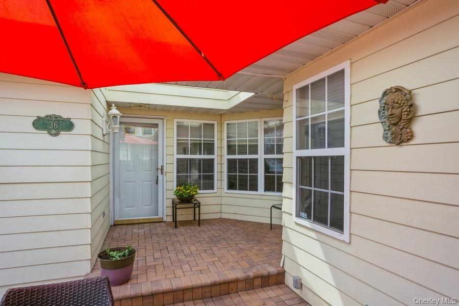 #2 photo, 36 Theodore Drive, サフォーク郡 Coram , NY 11727