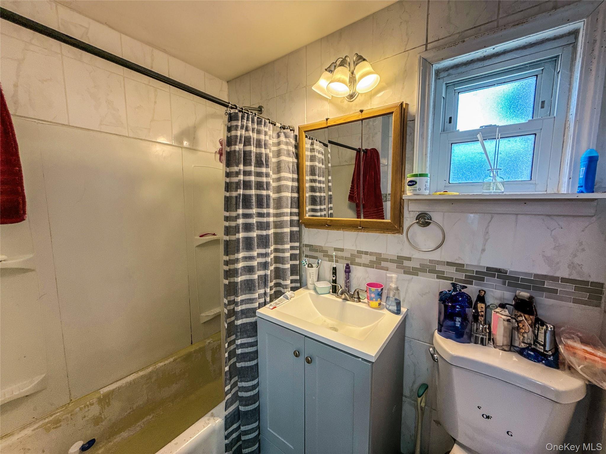 #16 photo, 2068 Hermany Avenue, Bronx , NY 10473