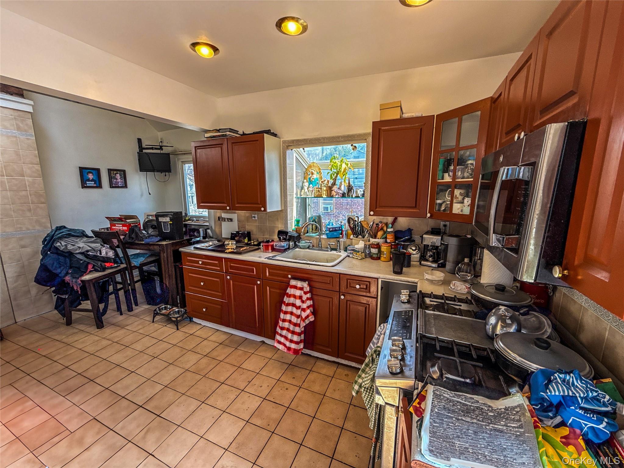 #7 photo, 2068 Hermany Avenue, Bronx , NY 10473
