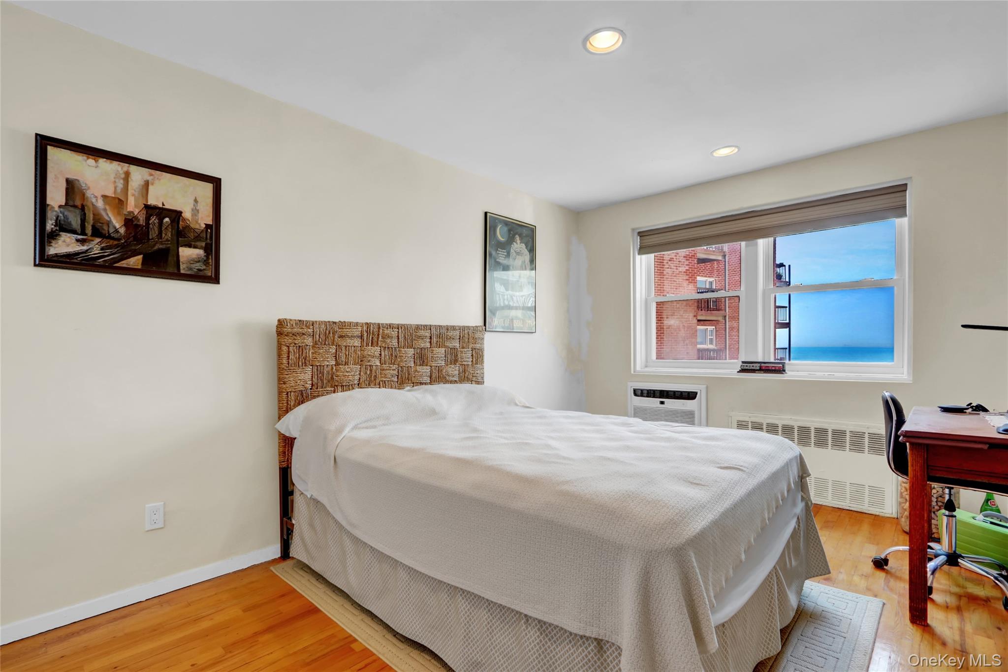 #14 photo, 750 Shore Road, ナッソー郡 Long Beach , NY 11561