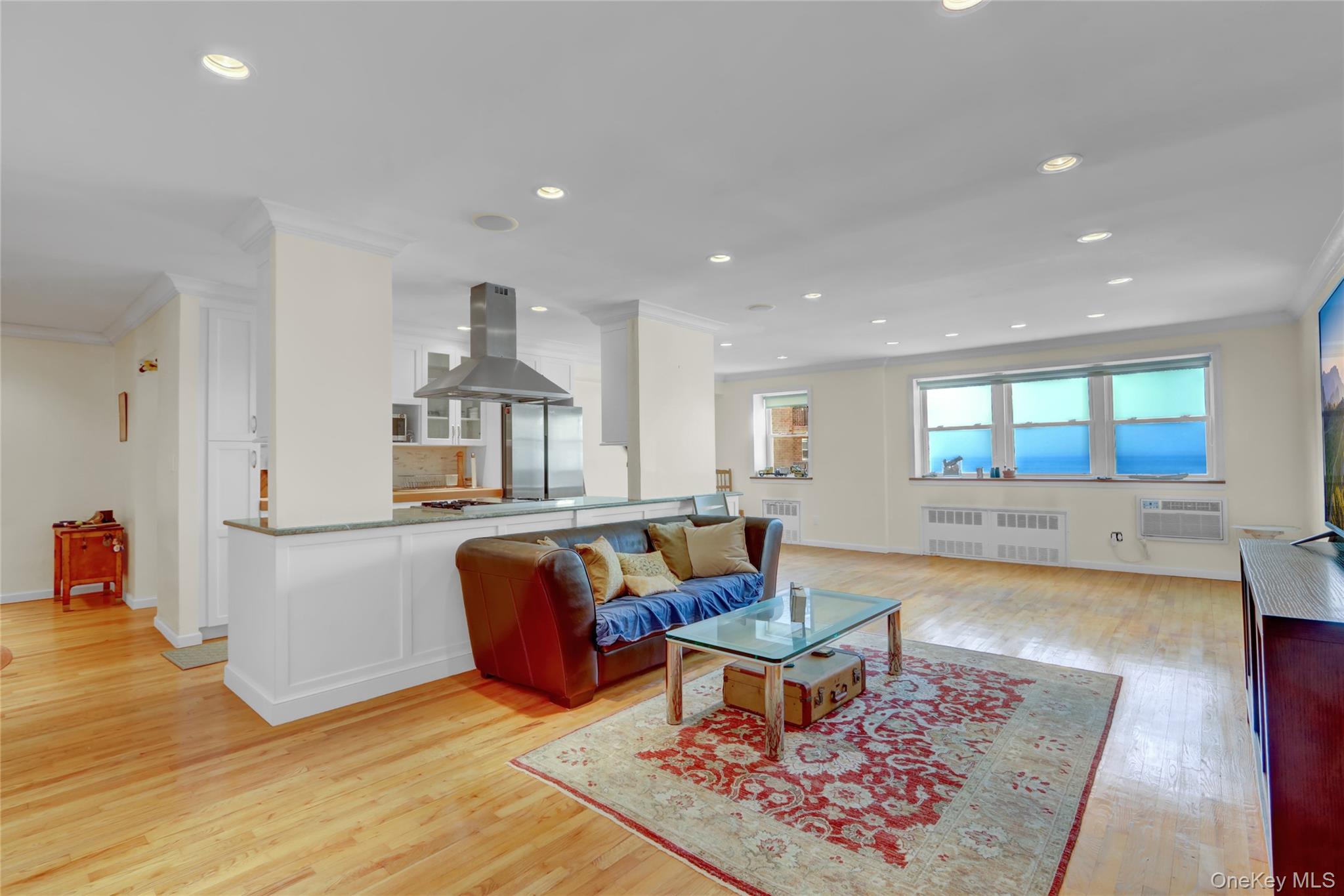 #4 photo, 750 Shore Road, ナッソー郡 Long Beach , NY 11561