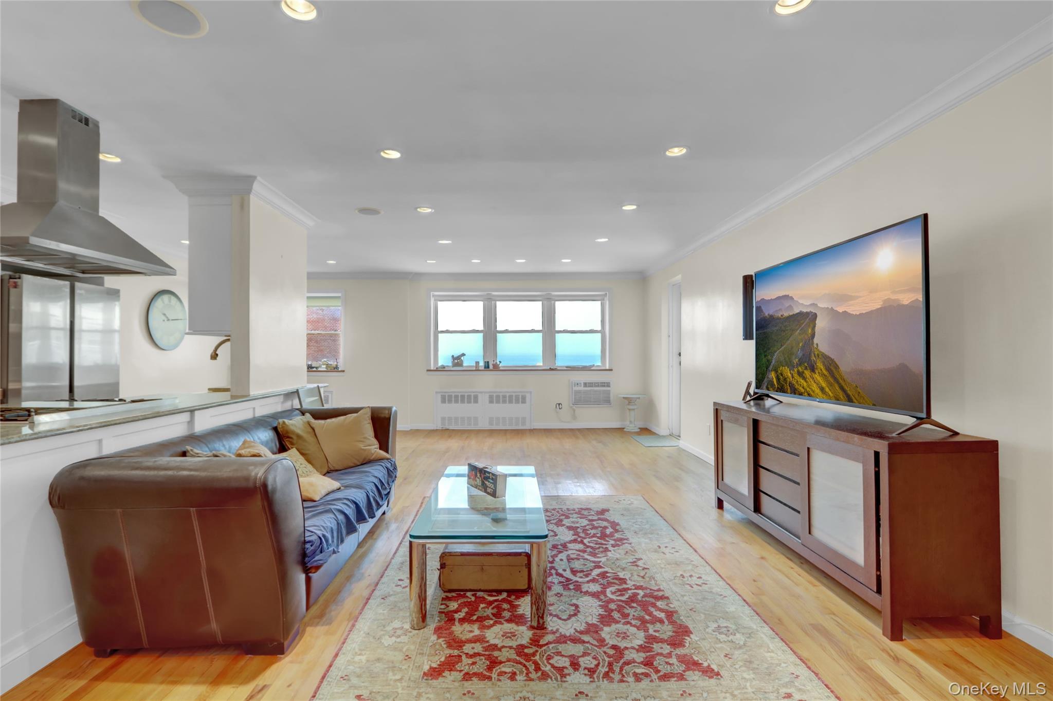 #5 photo, 750 Shore Road, ナッソー郡 Long Beach , NY 11561