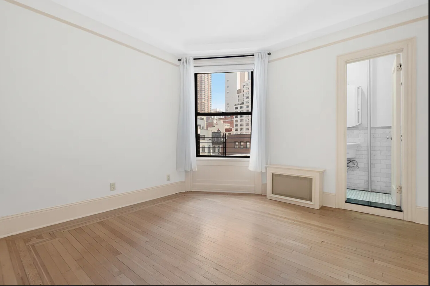 #4 photo, 144 E 36TH Street, マンハッタン Murray Hill , NY 10016