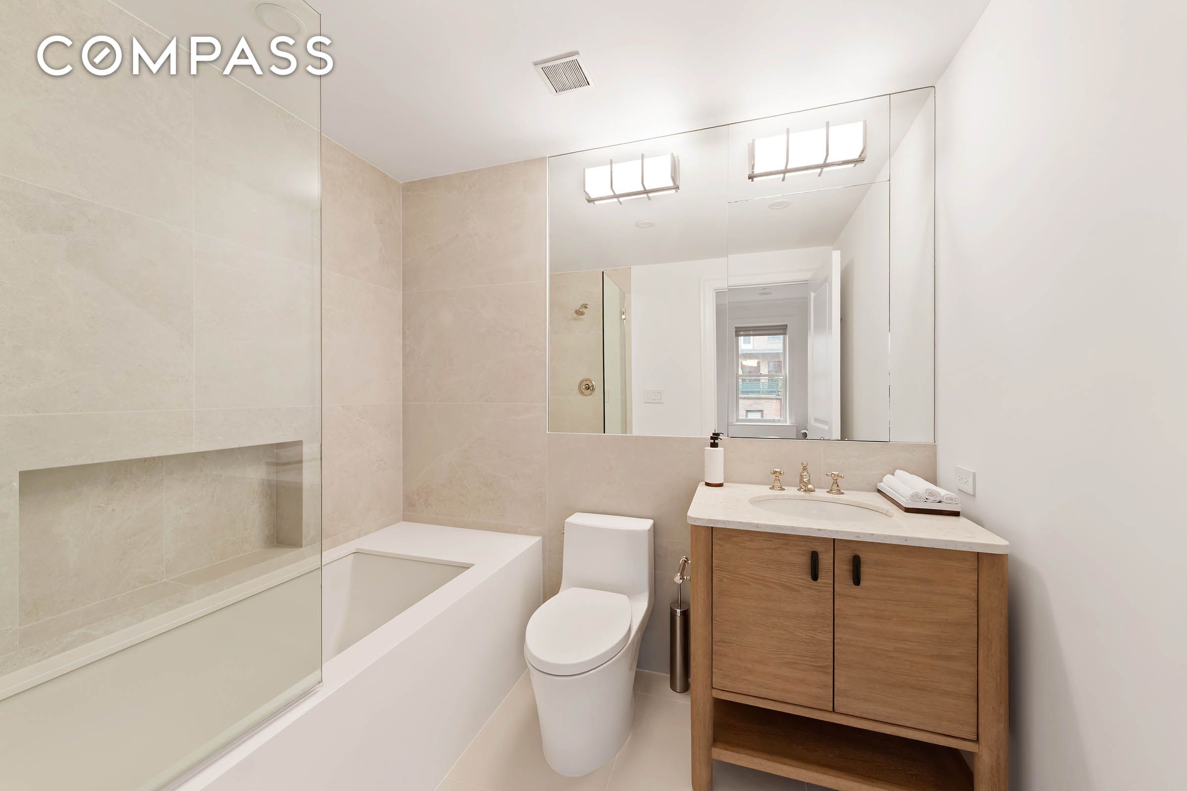 #13 photo, 9 W 84th Street, マンハッタン Upper West Side , NY 10024