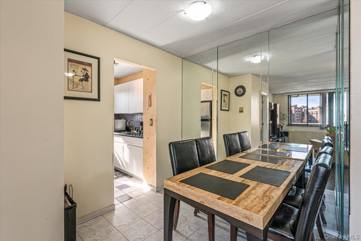 #10 photo, 97-12 63rd Drive, クイーンズ区 Rego Park , NY 11374