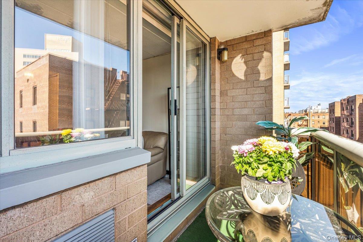 #16 photo, 97-12 63rd Drive, クイーンズ区 Rego Park , NY 11374