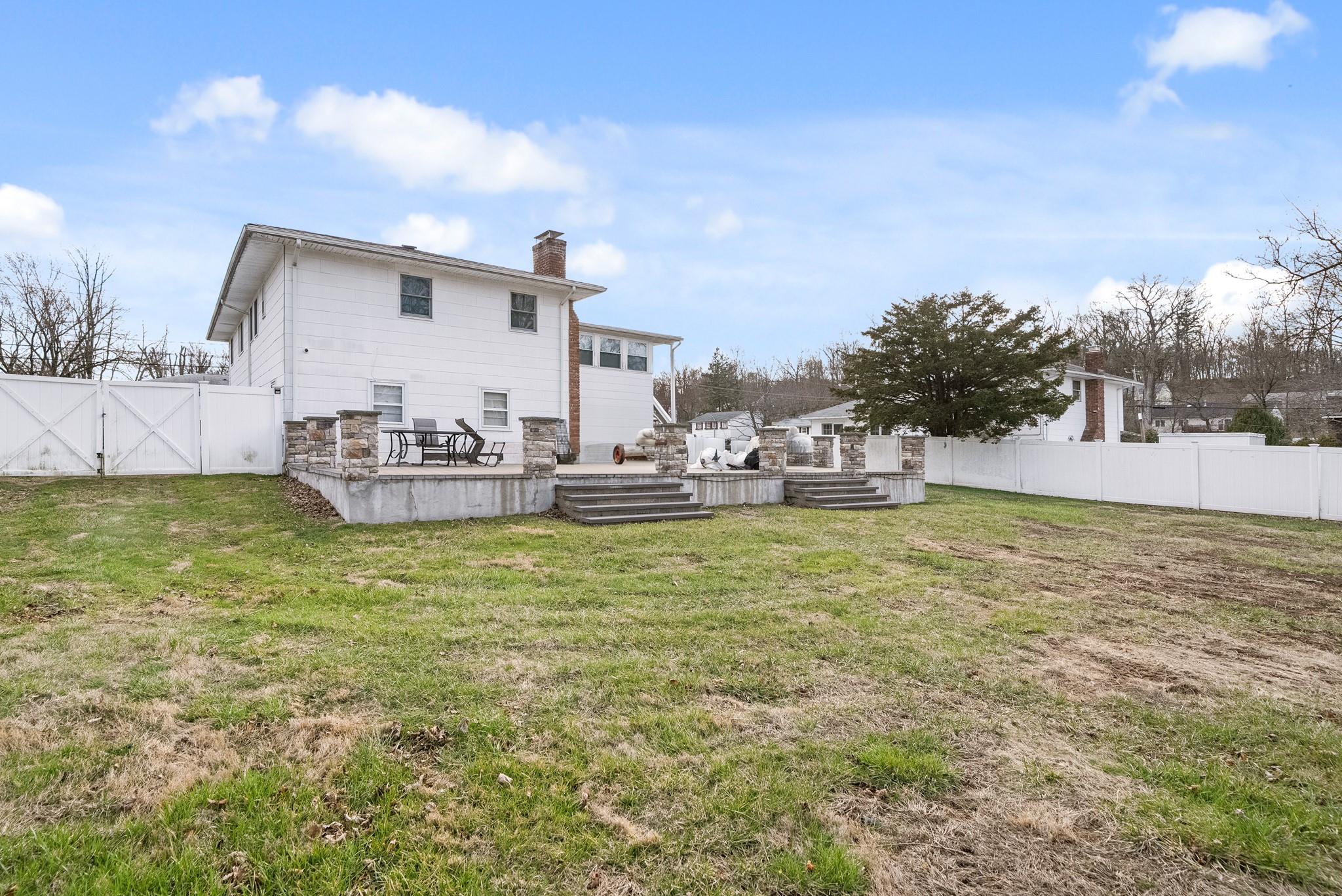 #11 photo, 33 De Halve Maen Drive, Stony Point , NY 10980