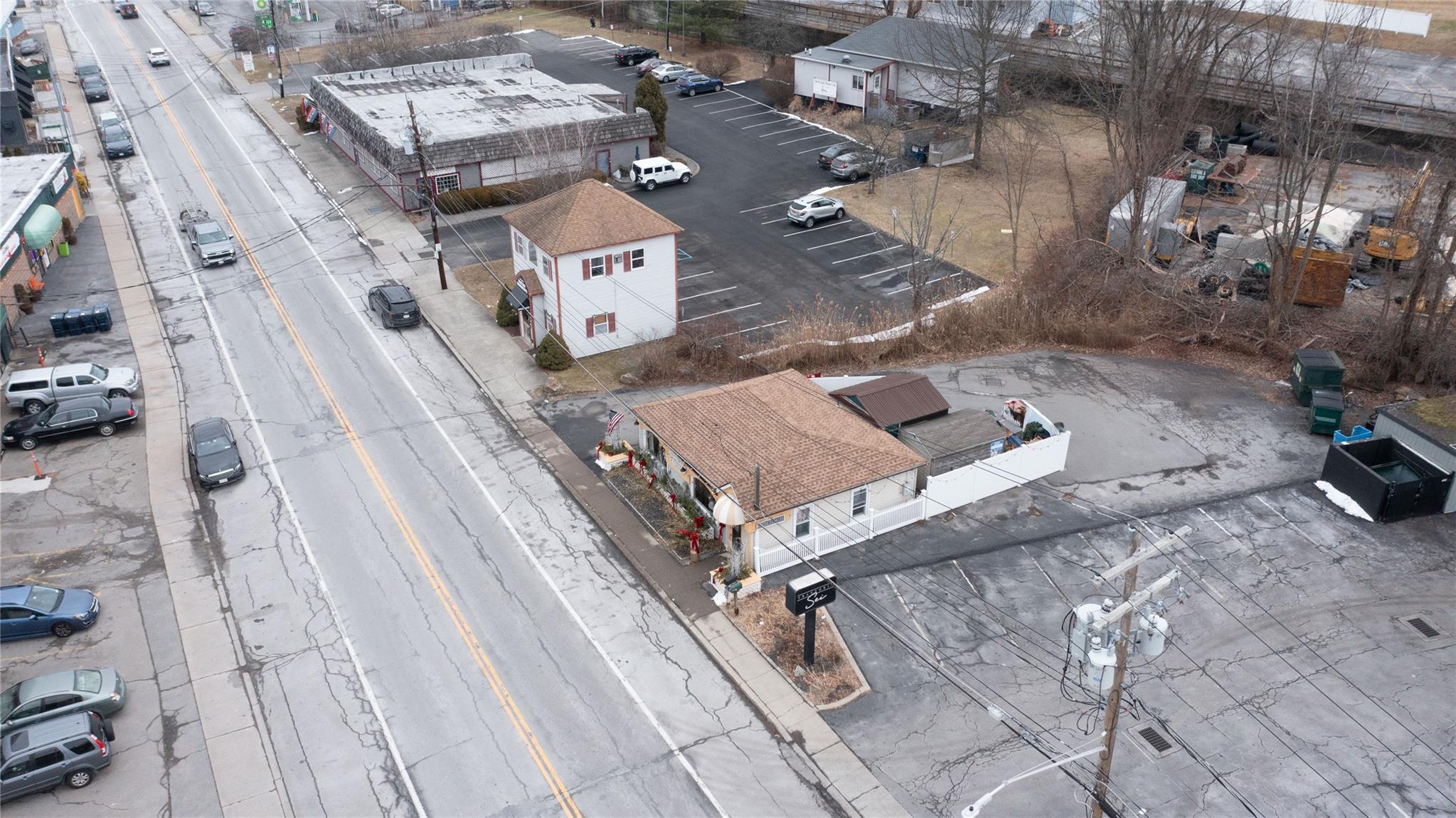 #16 photo, 603 Route 6, 紐約州 Mahopac , NY 10541