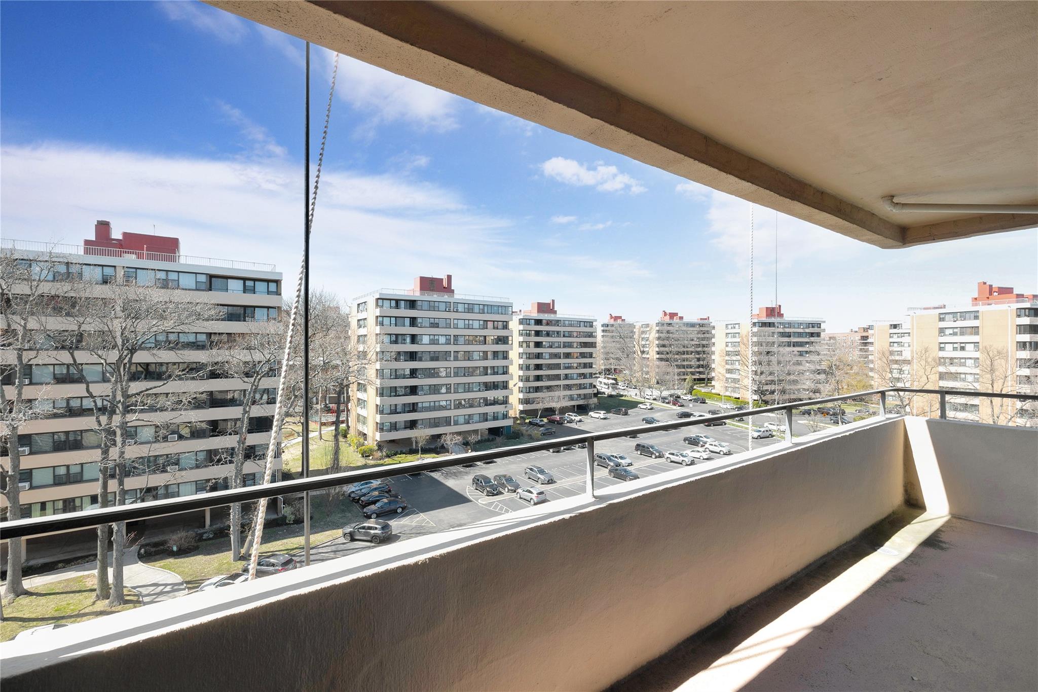 #10 photo, 168-01 12, クイーンズ区 Beechhurst , NY 11357