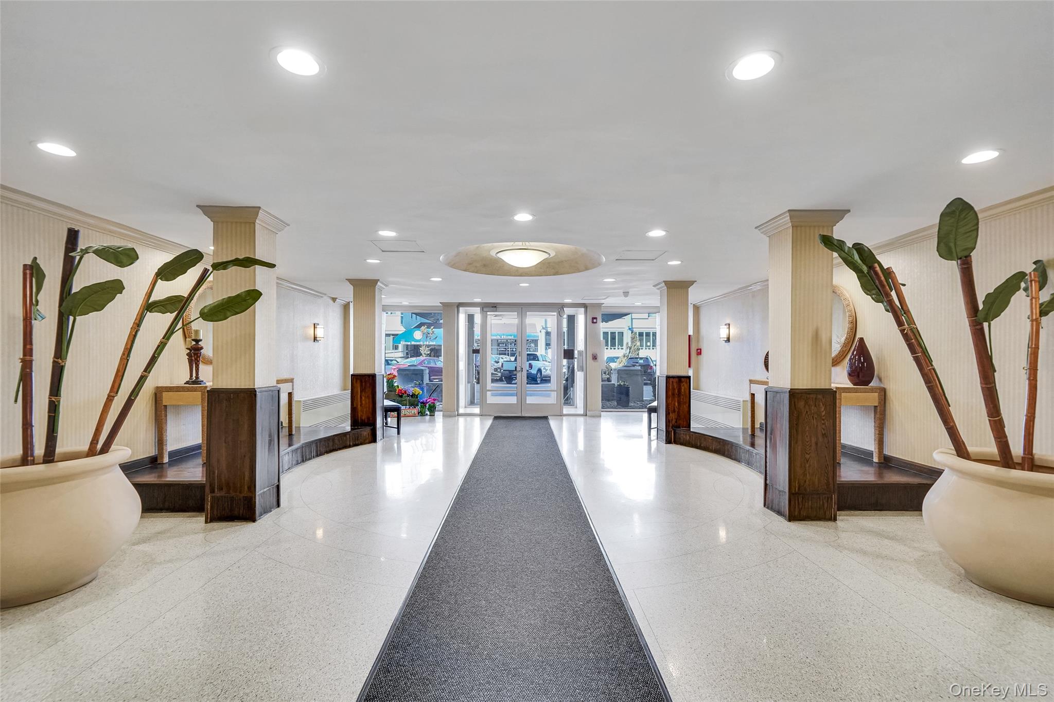 #4 photo, 410 E Broadway, ナッソー郡 Long Beach , NY 11561