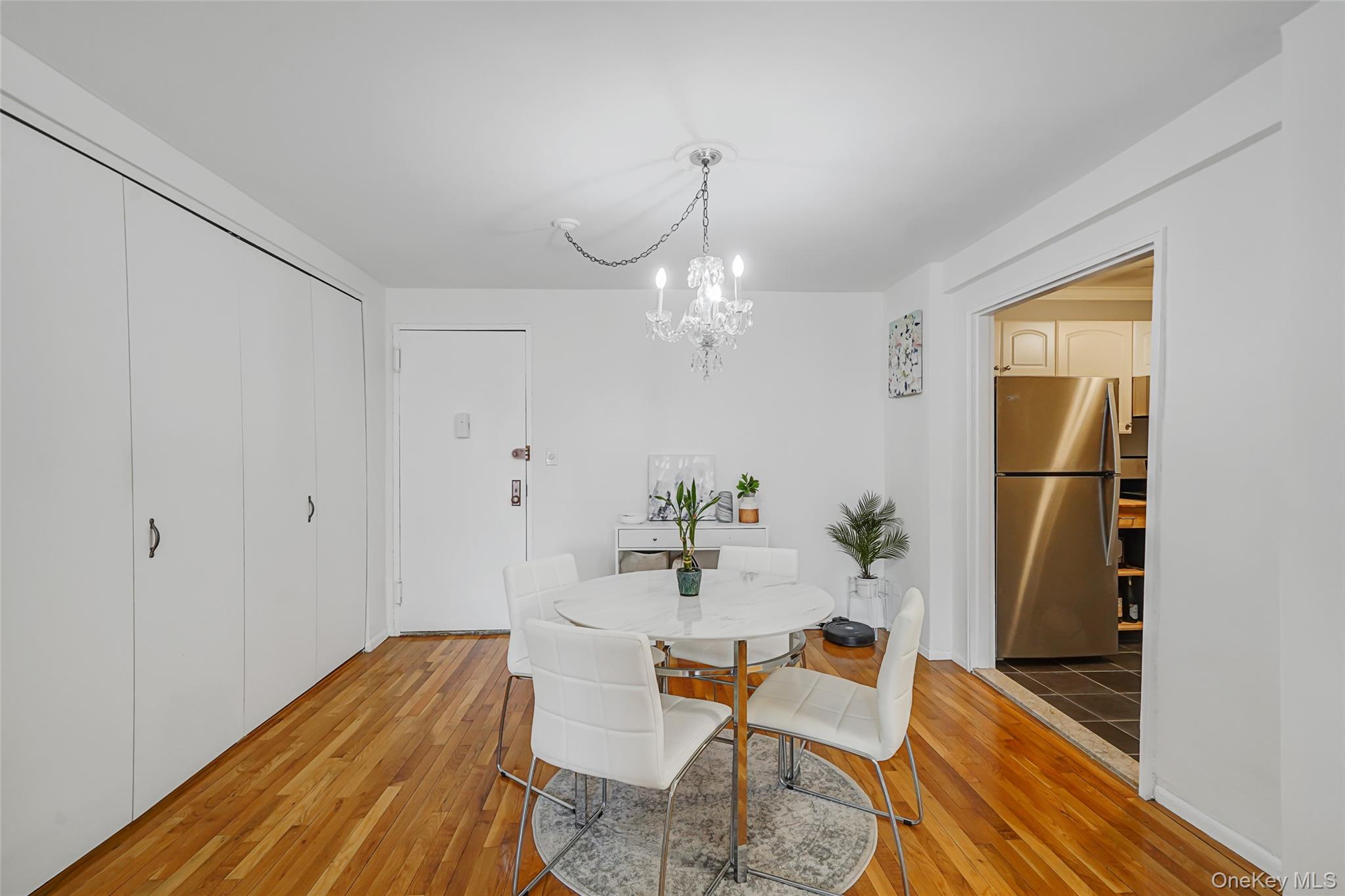 #6 photo, 410 E Broadway, ナッソー郡 Long Beach , NY 11561