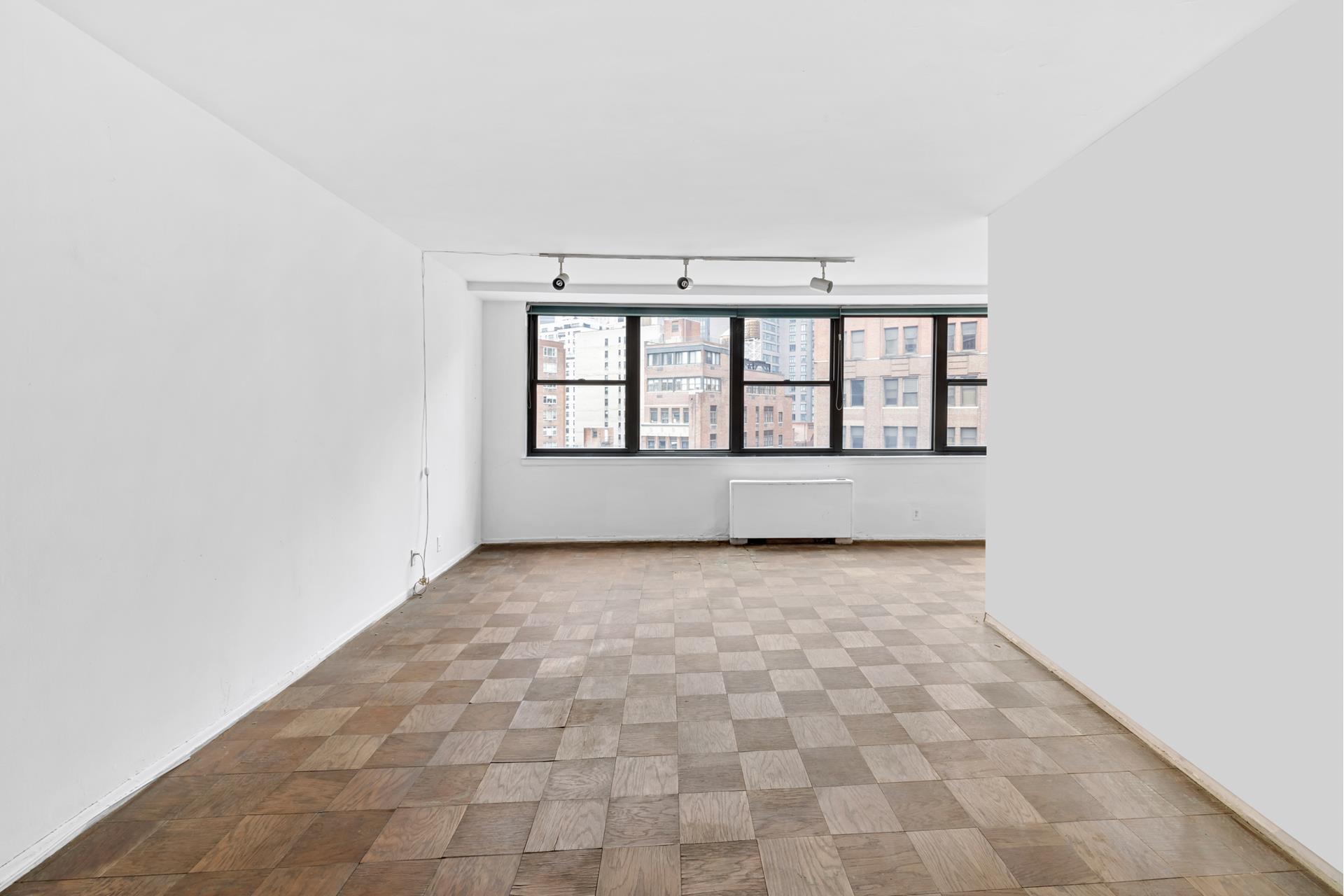 #3 photo, 225 E 36TH Street, マンハッタン Murray Hill , NY 10016