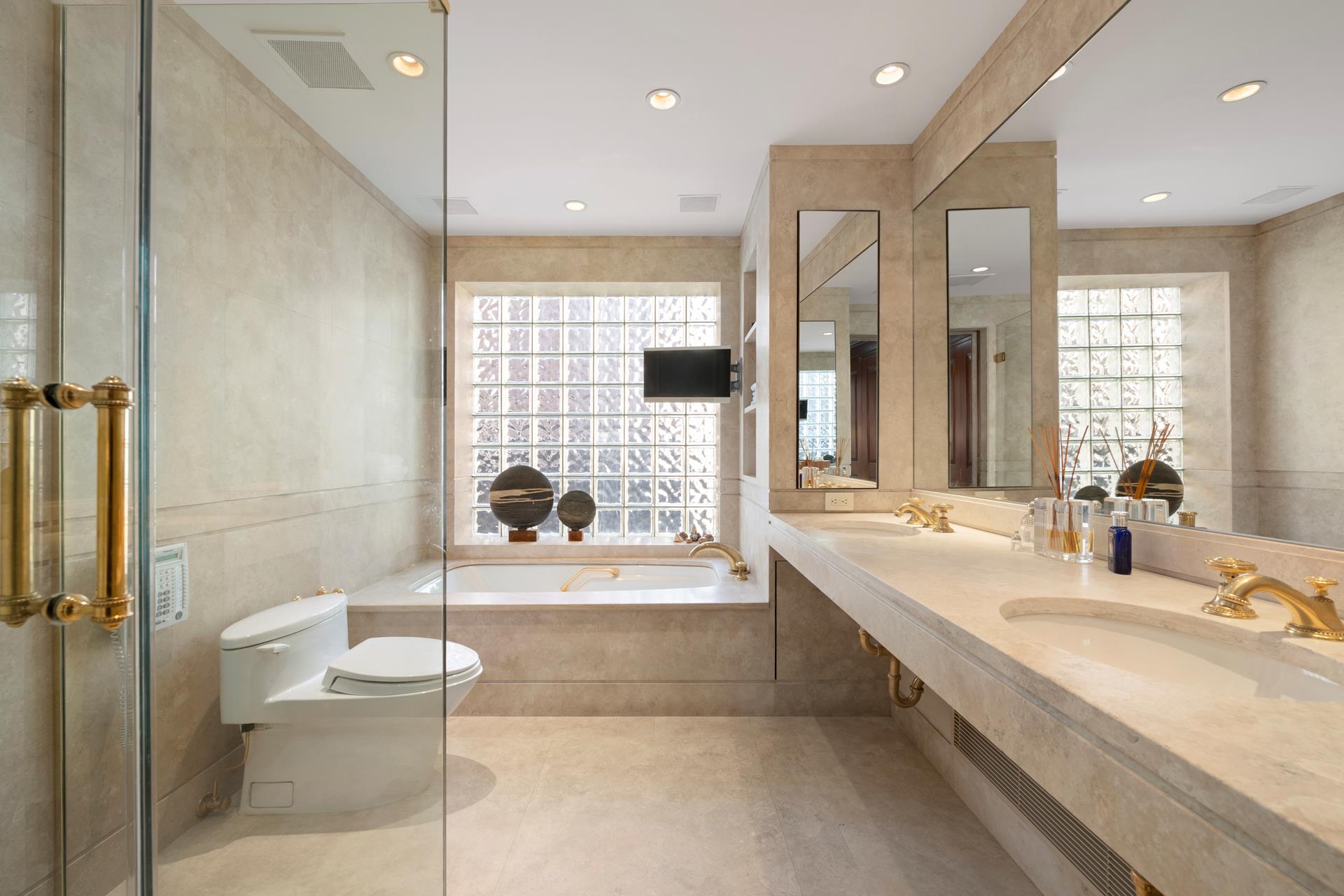 #14 photo, 860 PARK Avenue, マンハッタン Lenox Hill , NY 10075