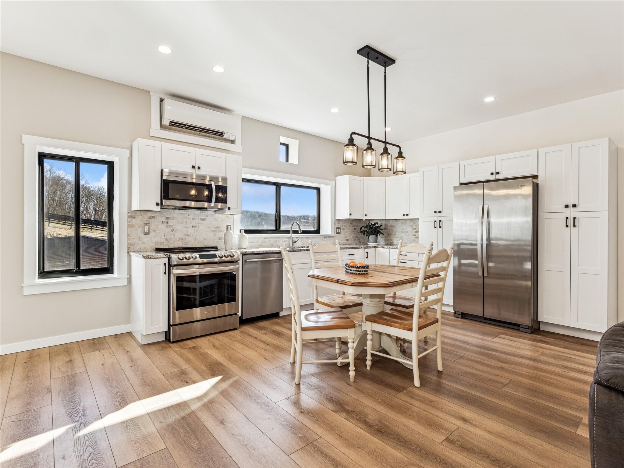 #11 photo, 2680 Route 9, Cold Spring , NY 10516