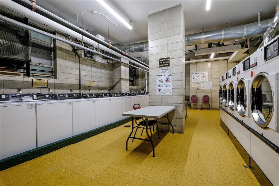 #20 photo, 2550 Olinville Avenue, ブロンクス区 Bronx , NY 10467