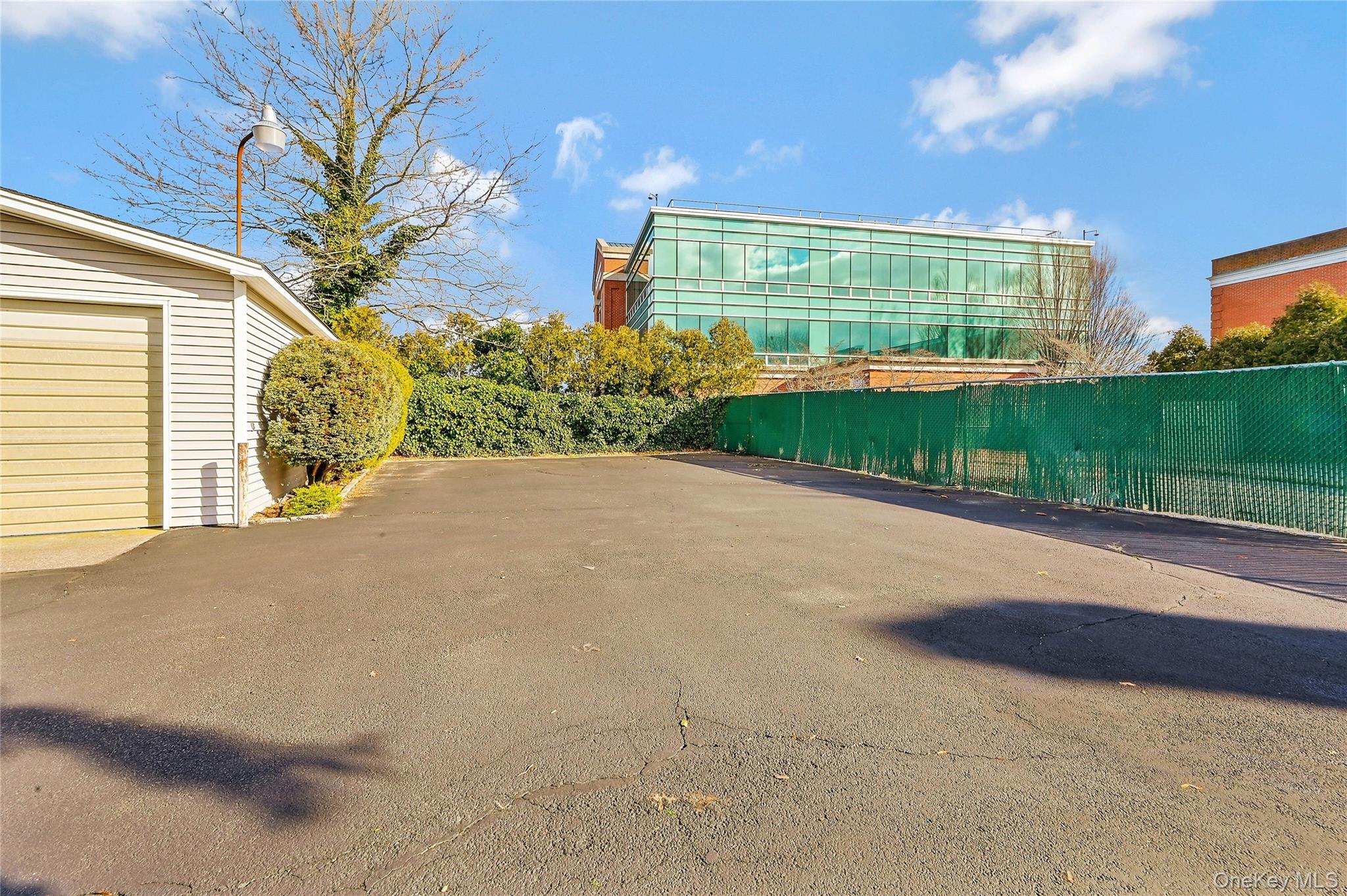 #7 photo, 218 Griffing Avenue, サフォーク郡 Riverhead , NY 11901