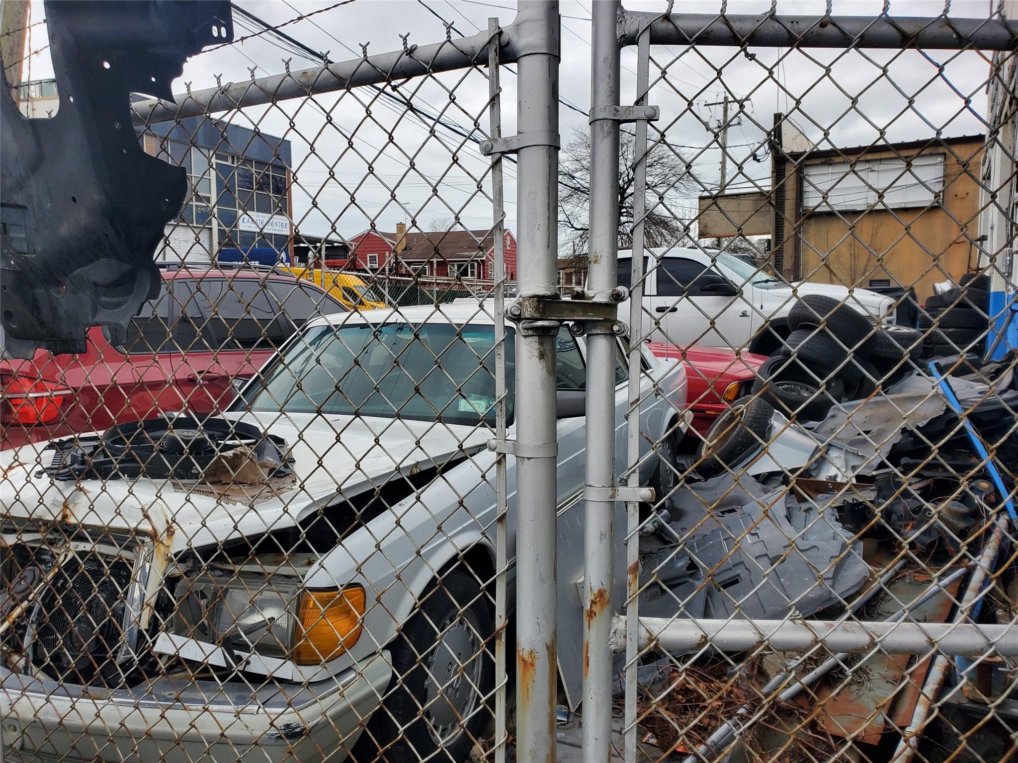 #14 photo, 708 Burnside Avenue, ナッソー郡 Inwood , NY 11096