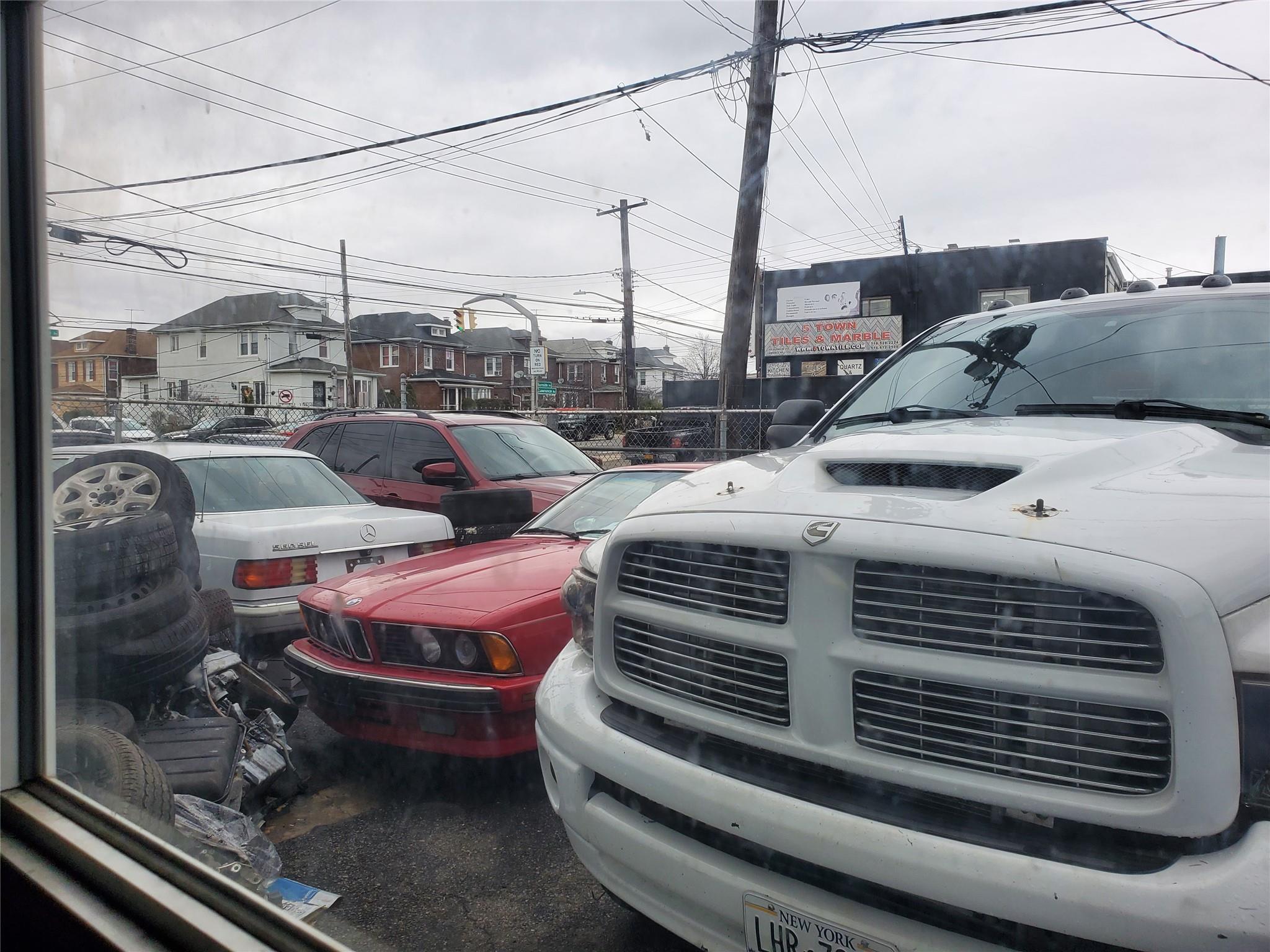 #16 photo, 708 Burnside Avenue, ナッソー郡 Inwood , NY 11096