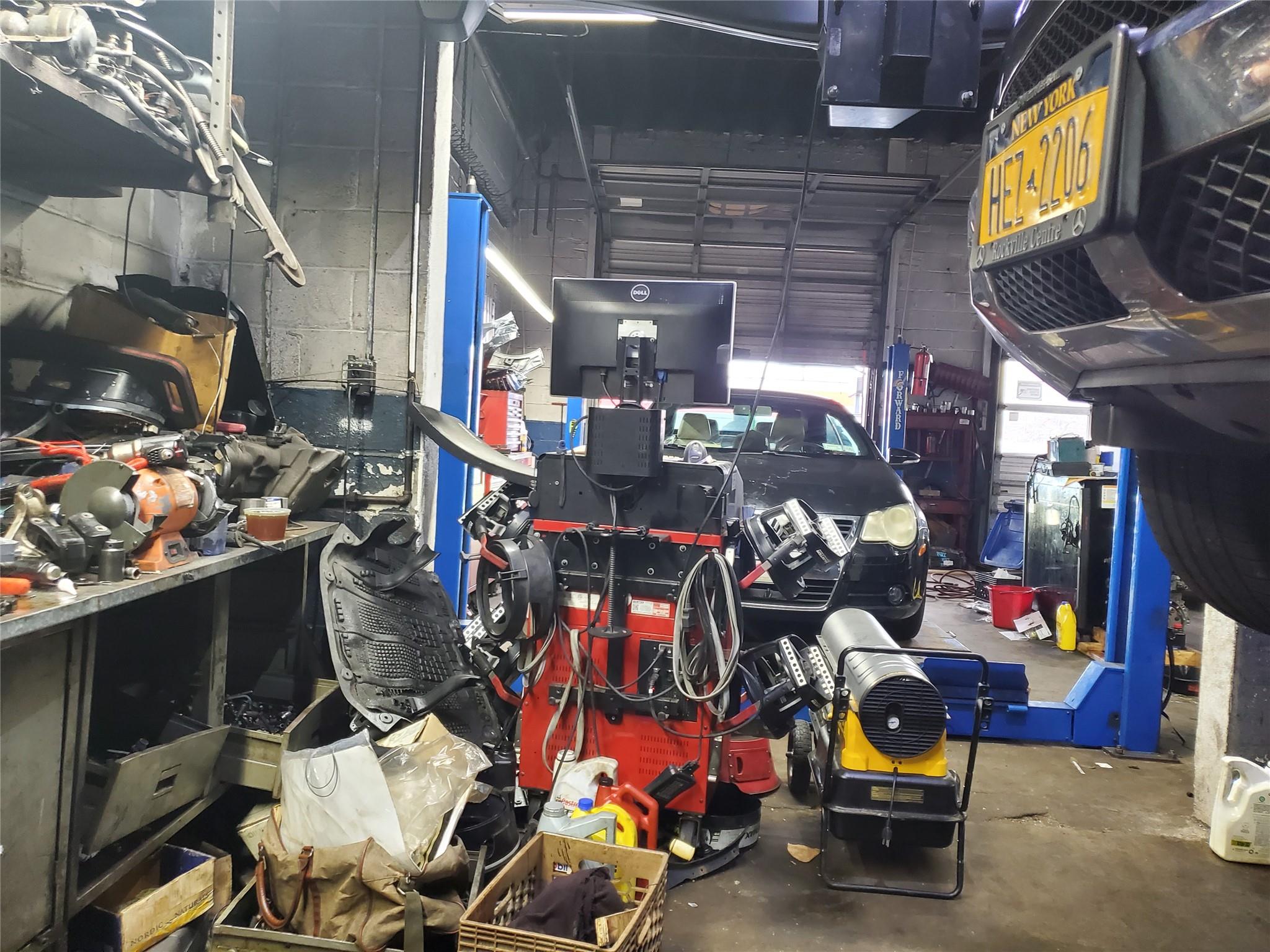 #5 photo, 708 Burnside Avenue, ナッソー郡 Inwood , NY 11096