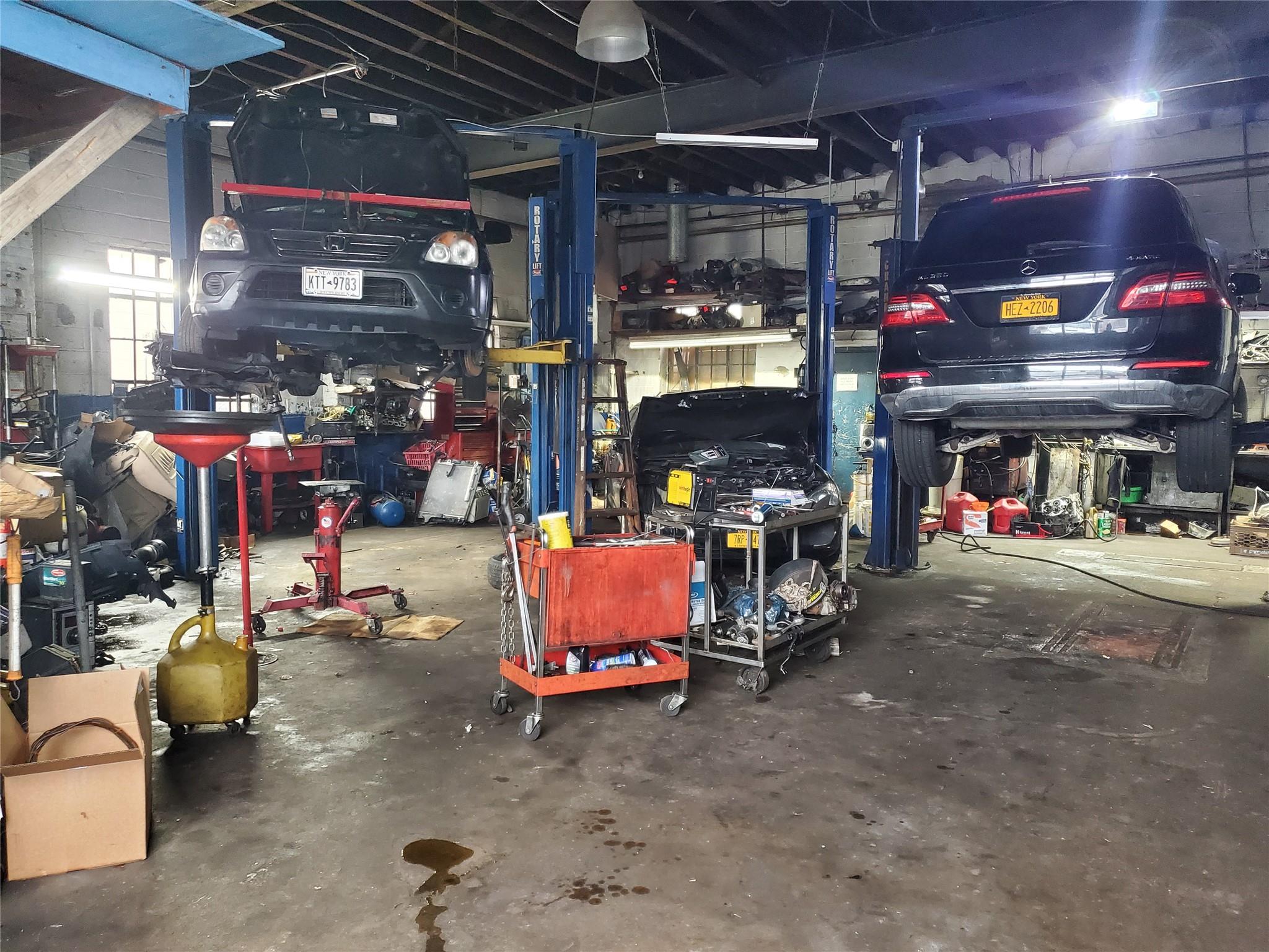 #8 photo, 708 Burnside Avenue, ナッソー郡 Inwood , NY 11096