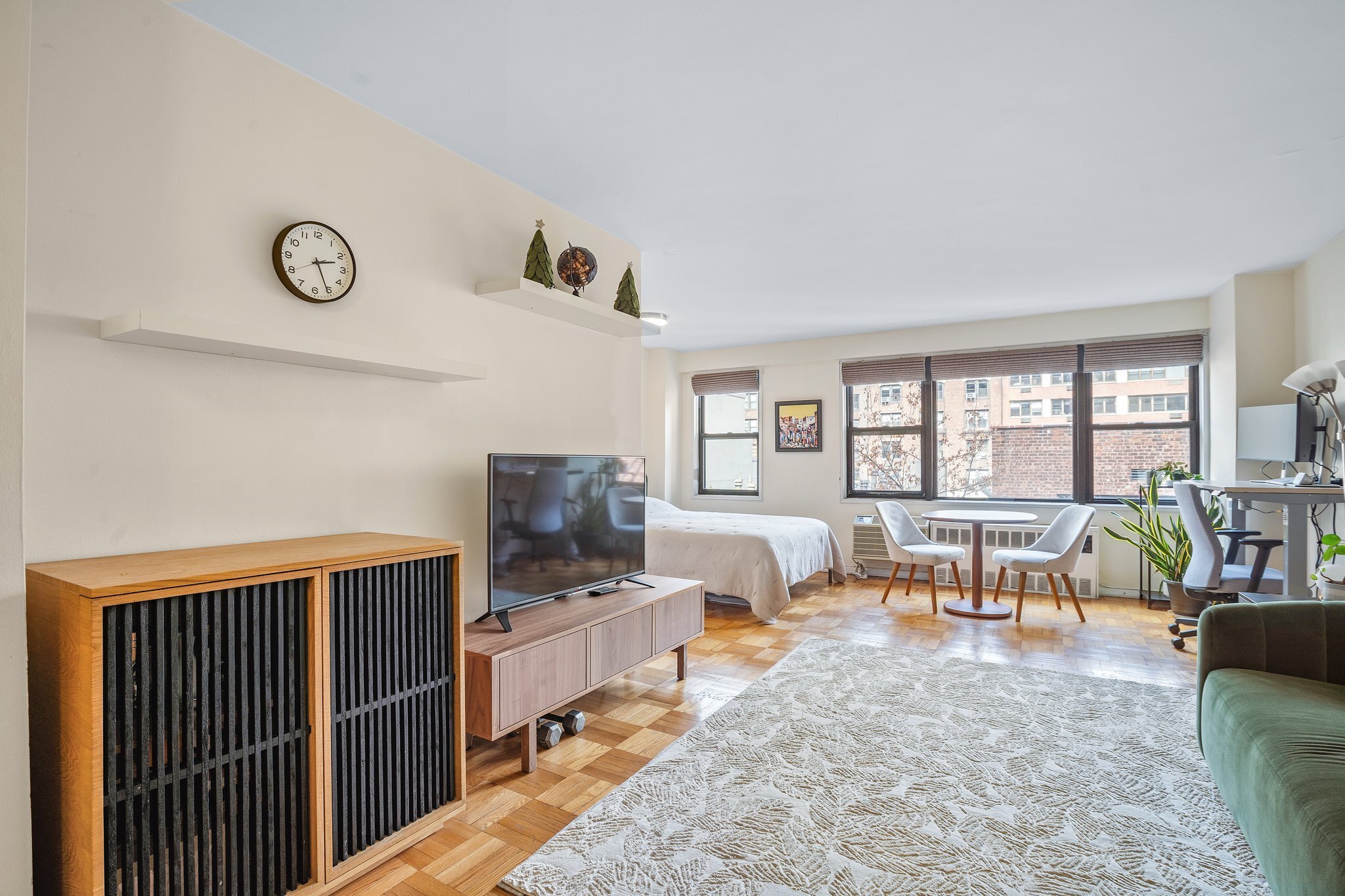 #4 photo, 345 E 52nd Street, マンハッタン Turtle Bay , NY 10022