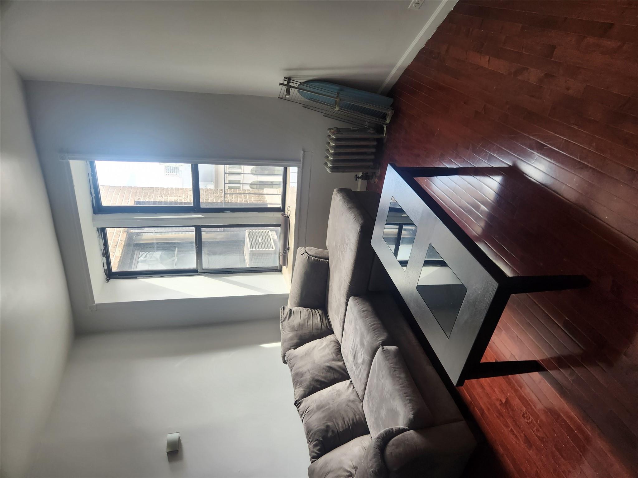 #7 photo, 941 Jerome Avenue, Bronx , NY 10452