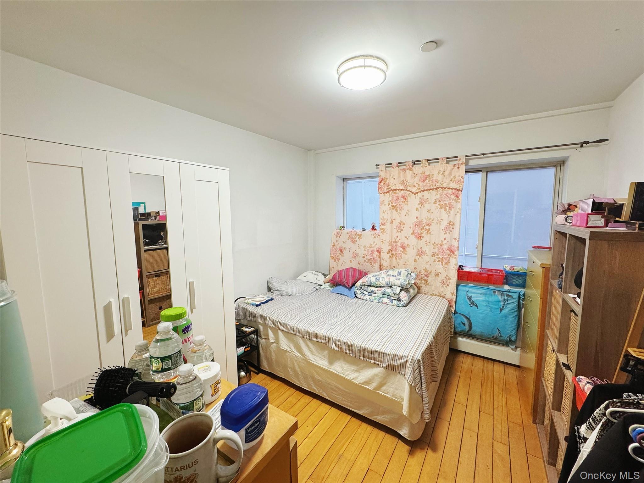 #6 photo, 42-11 Parsons Boulevard, Flushing , NY 11355