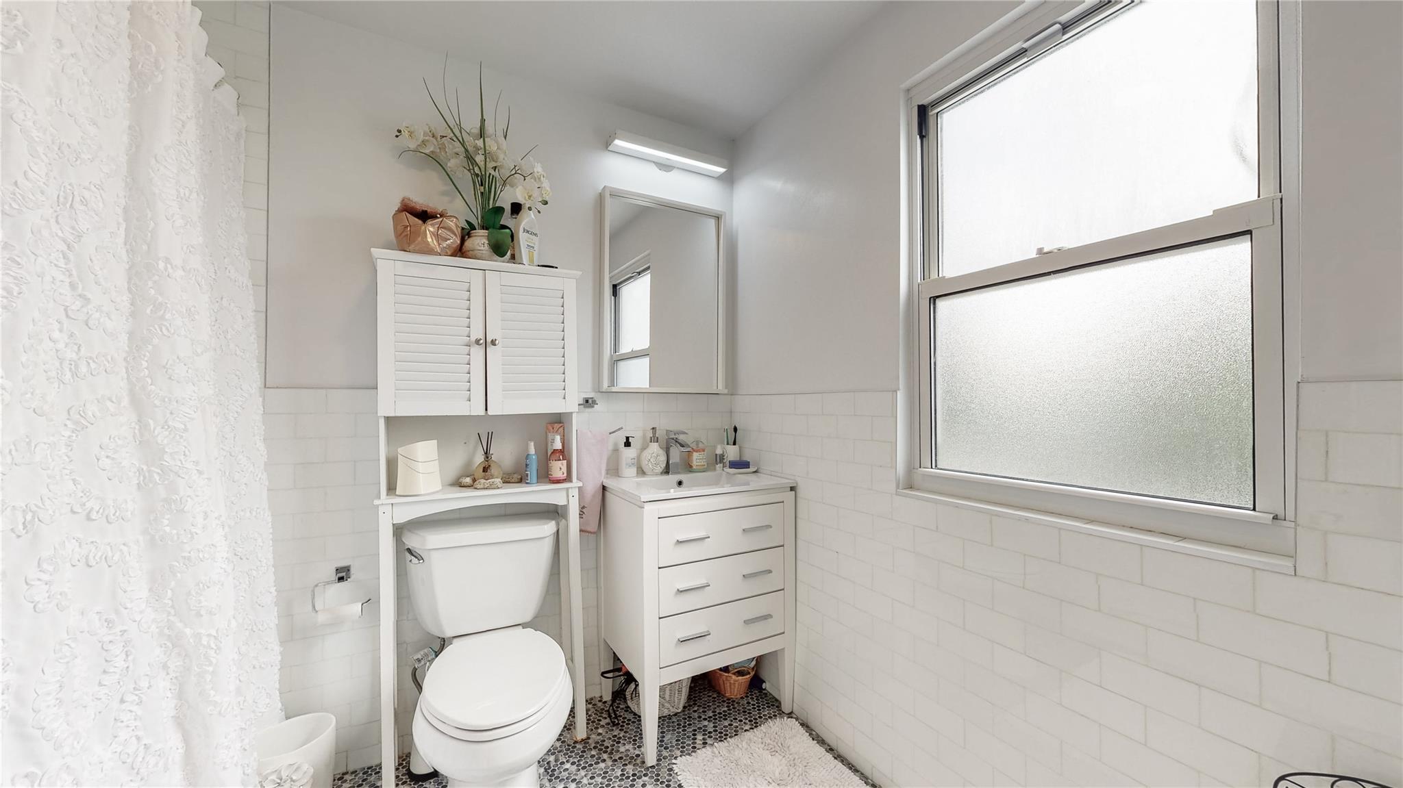 #9 photo, 138-07 232nd Street, クイーンズ区 Laurelton , NY 11413