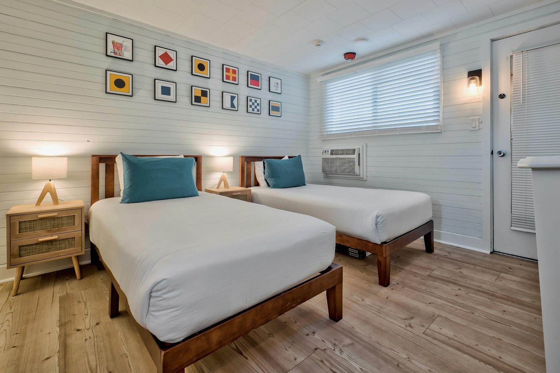 #2 photo, 78 Bayview Avenue, サフォーク郡 Ocean Bay Park , NY 11770