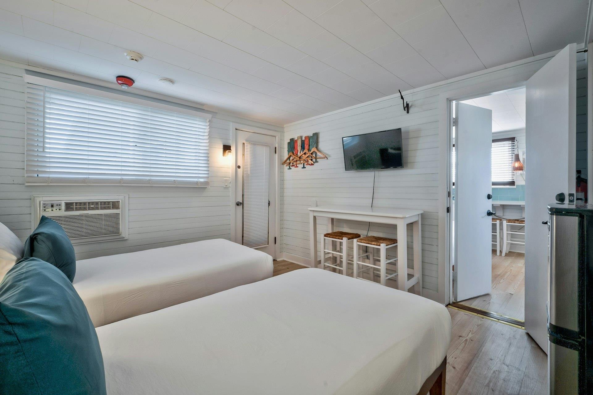 #3 photo, 78 Bayview Avenue, サフォーク郡 Ocean Bay Park , NY 11770