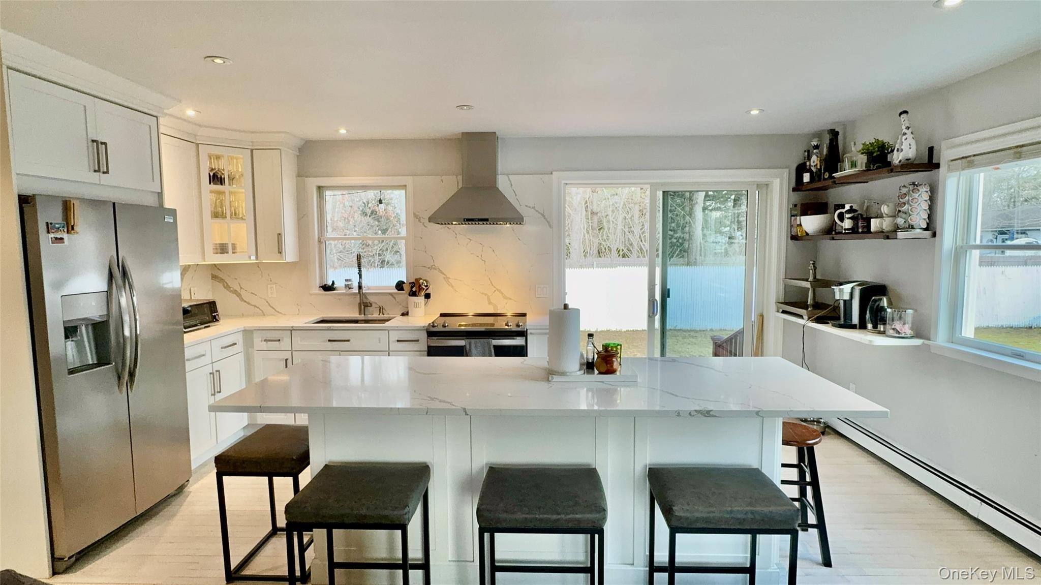 #13 photo, 4 N Westbury Road, サフォーク郡 Hampton Bays , NY 11946