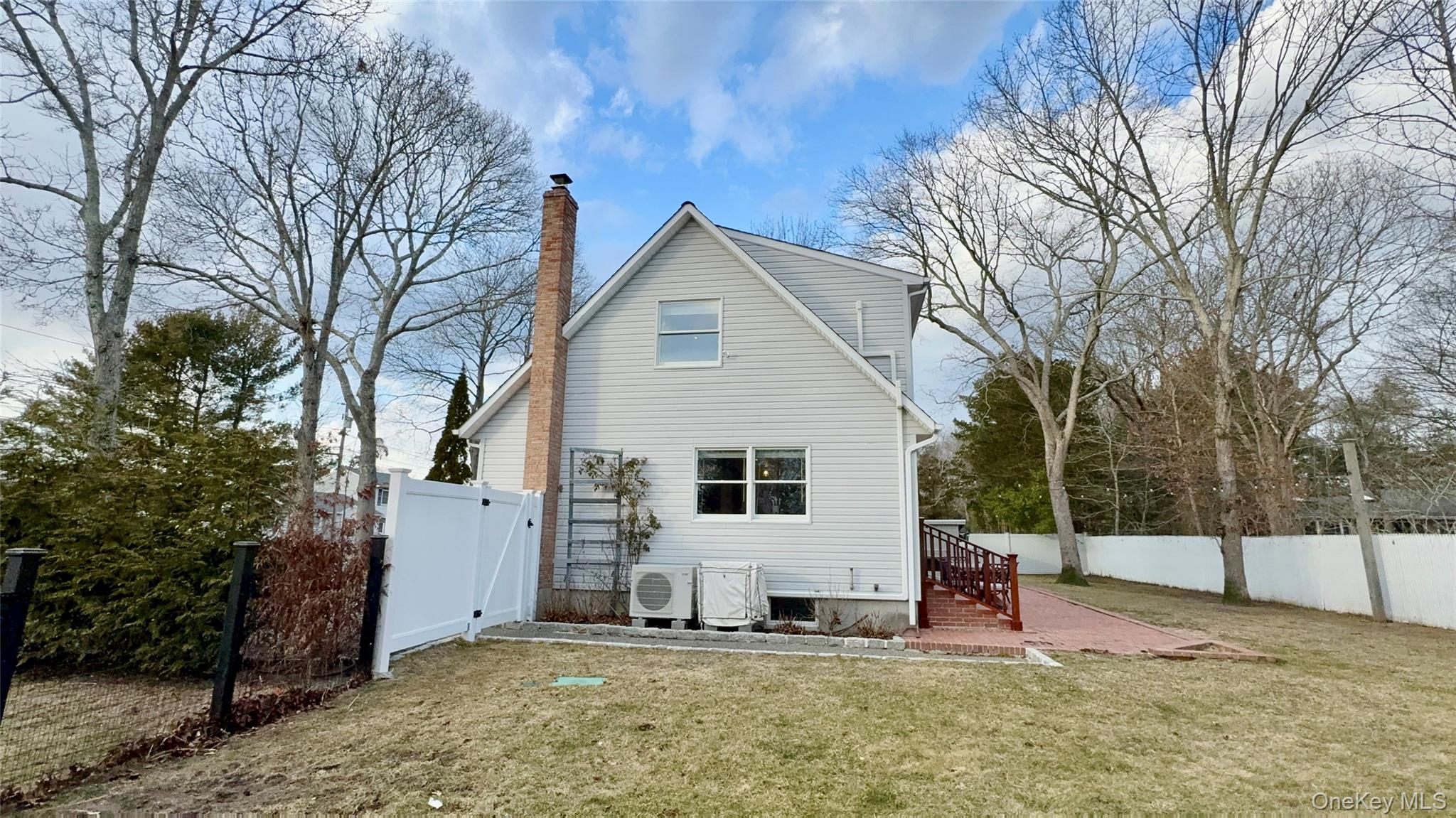 #19 photo, 4 N Westbury Road, サフォーク郡 Hampton Bays , NY 11946