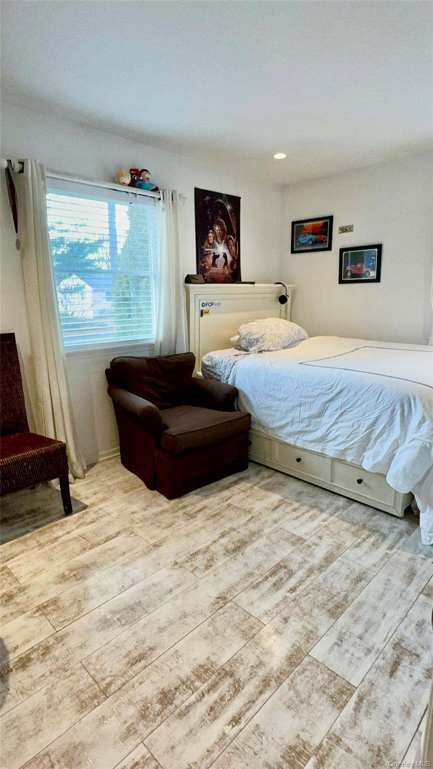 #9 photo, 4 N Westbury Road, サフォーク郡 Hampton Bays , NY 11946