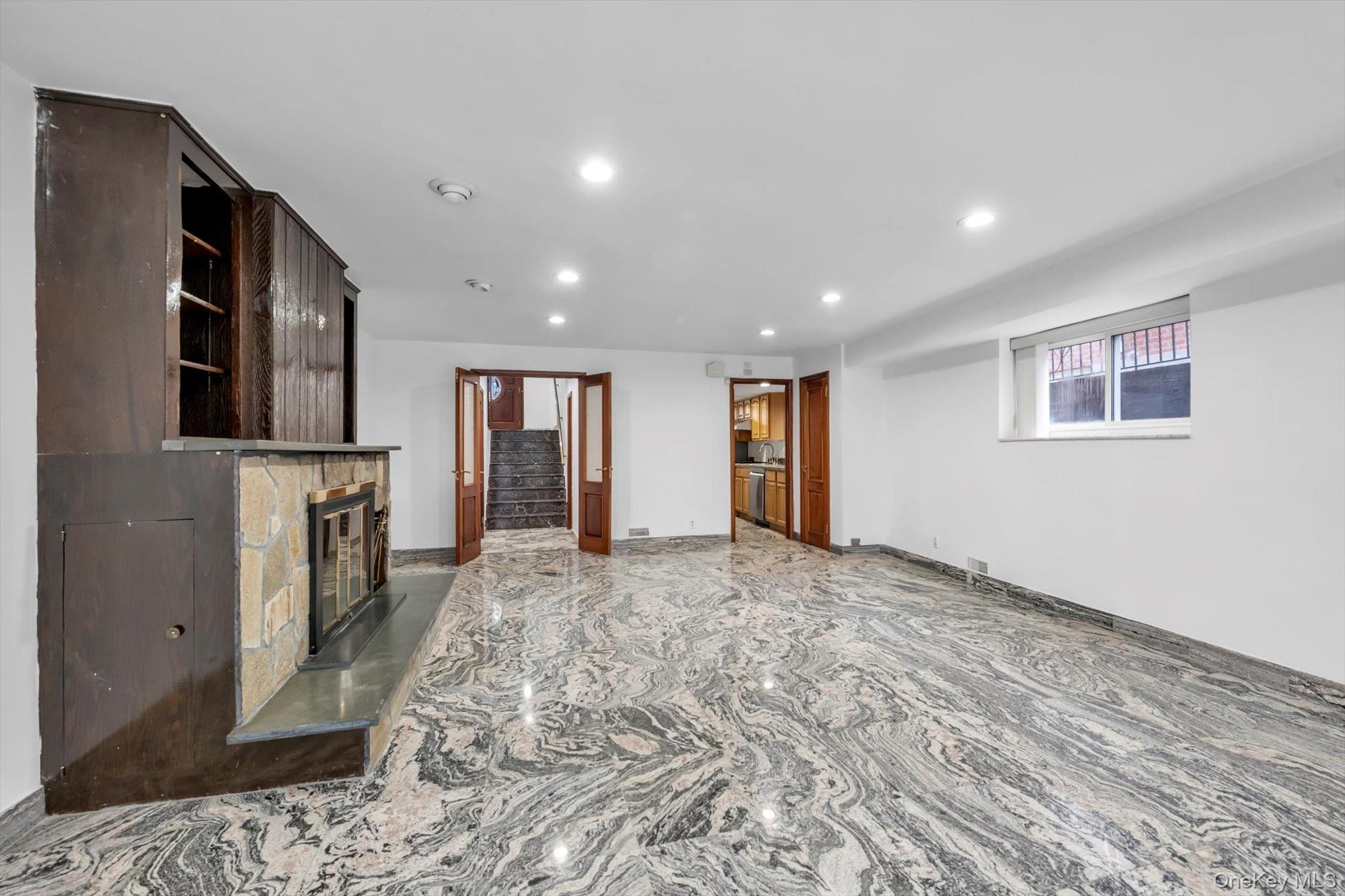 #5 photo, 3-28 149th Place, クイーンズ区 Whitestone , NY 11357