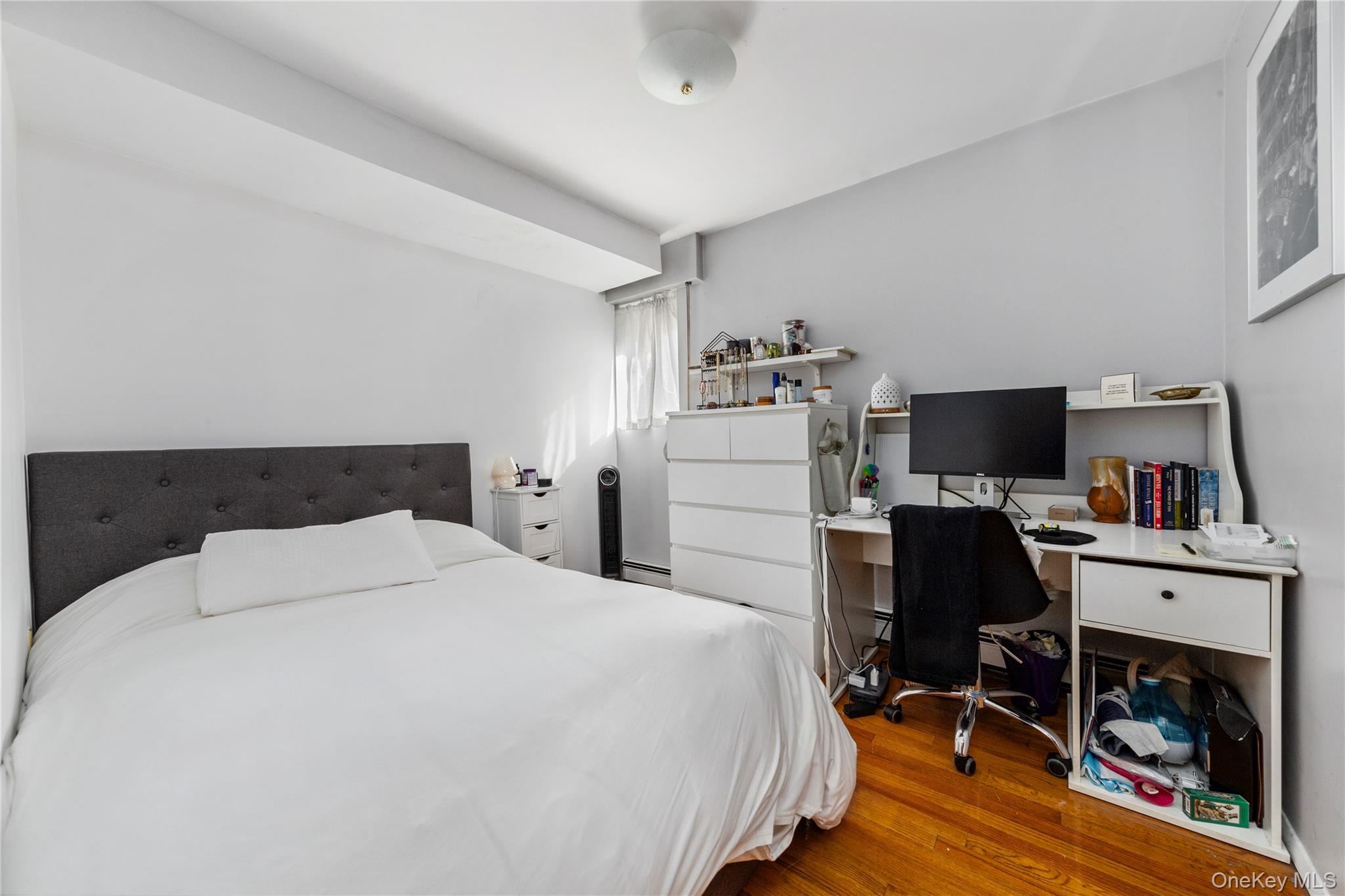 #12 photo, 66-14 49th Avenue, كوينز Woodside , NY 11377