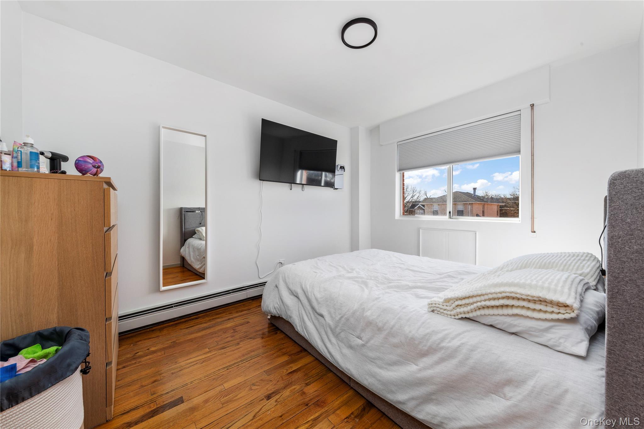 #14 photo, 66-14 49th Avenue, كوينز Woodside , NY 11377