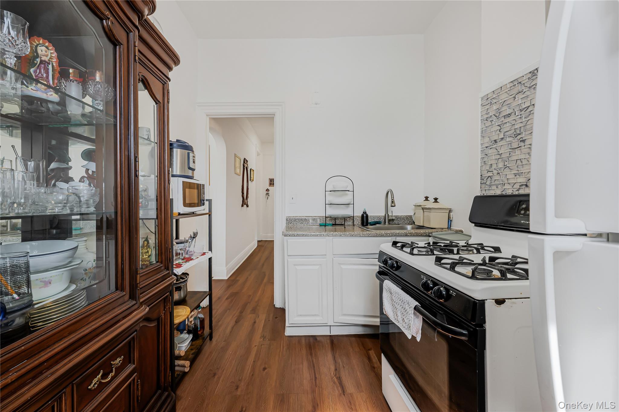 #11 photo, 2884 Valentine Avenue, ブロンクス区 Bronx , NY 10458